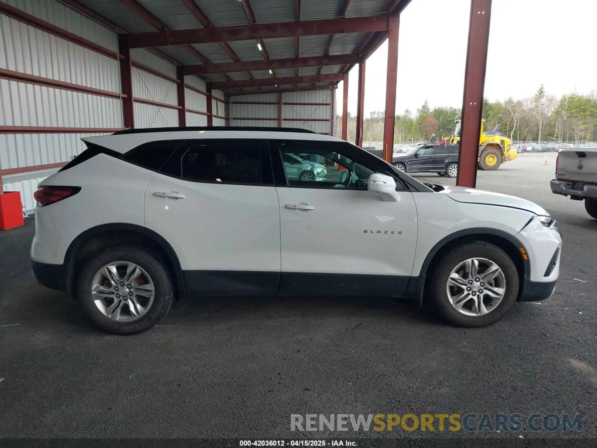 13 Photograph of a damaged car 3GNKBJRS6LS560770 CHEVROLET BLAZER 2020