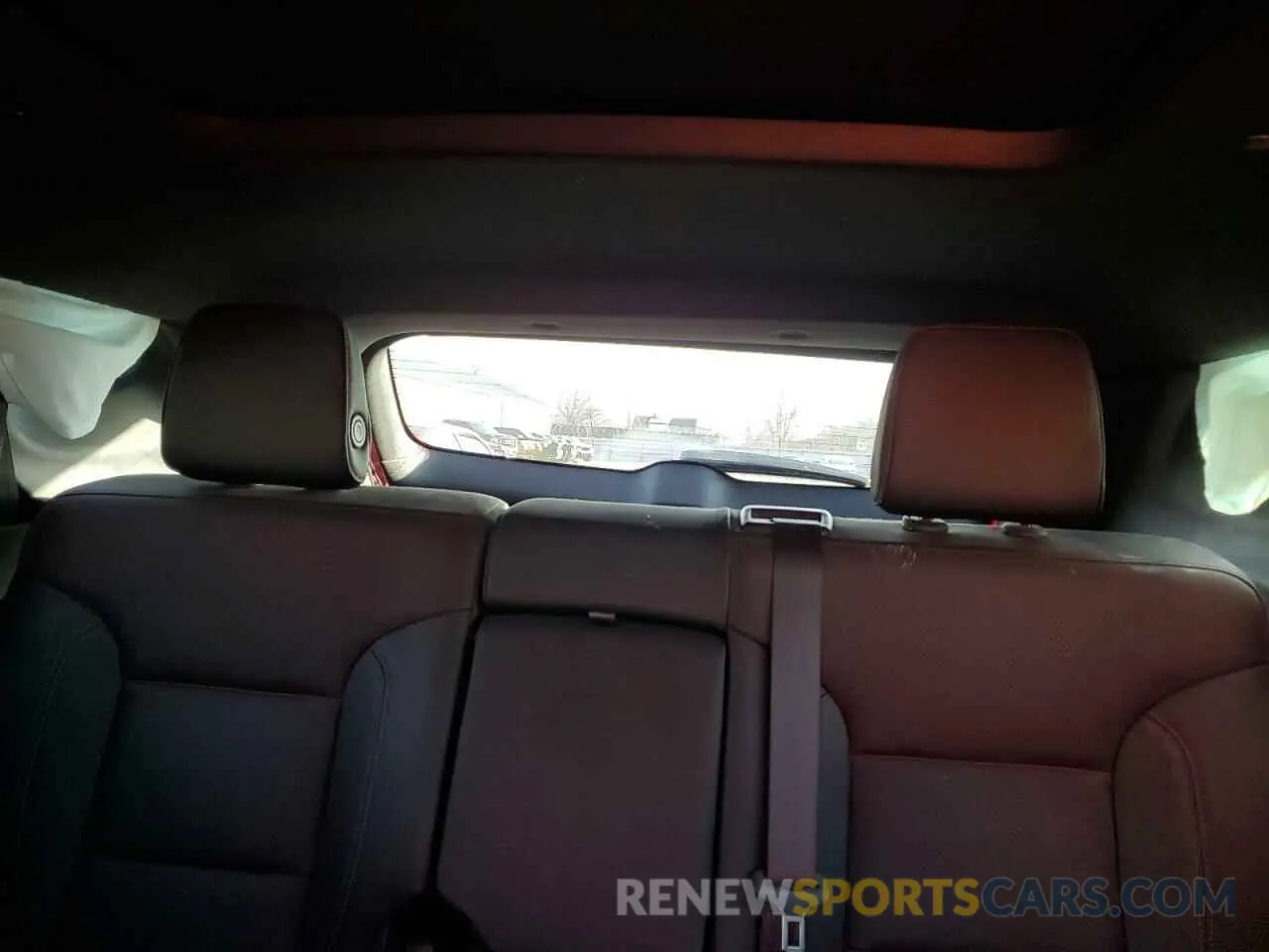 10 Photograph of a damaged car 3GNKBKRS0LS634545 CHEVROLET BLAZER 2020