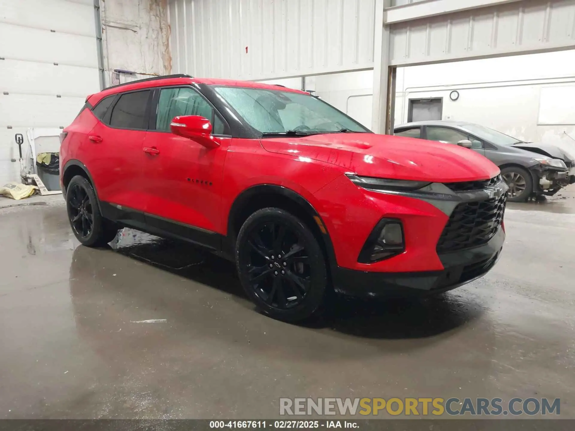 1 Photograph of a damaged car 3GNKBKRS3LS582313 CHEVROLET BLAZER 2020