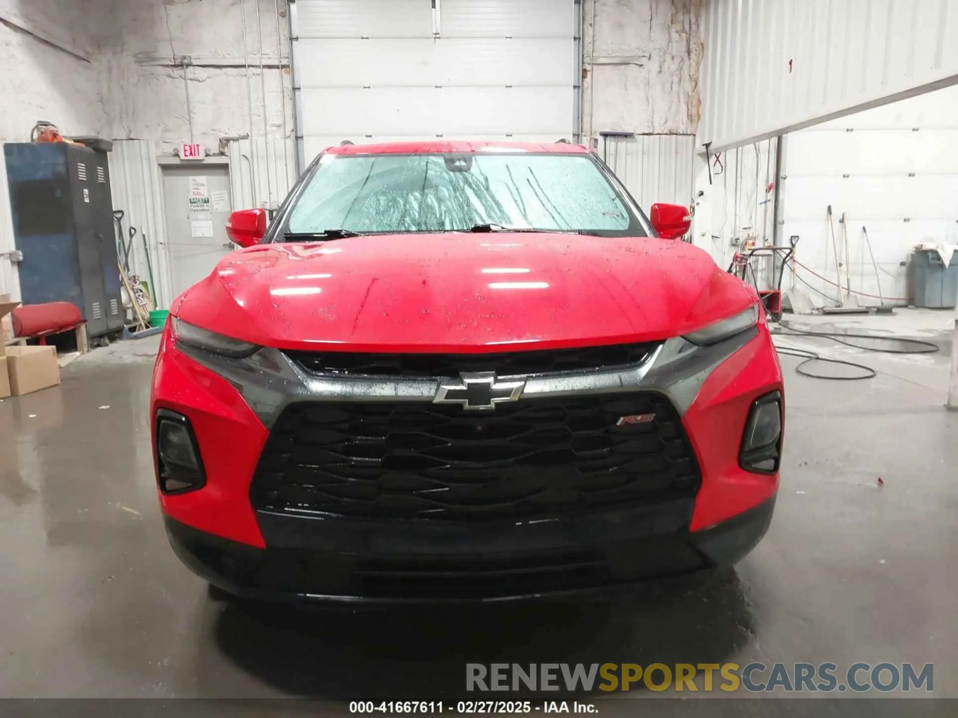13 Photograph of a damaged car 3GNKBKRS3LS582313 CHEVROLET BLAZER 2020