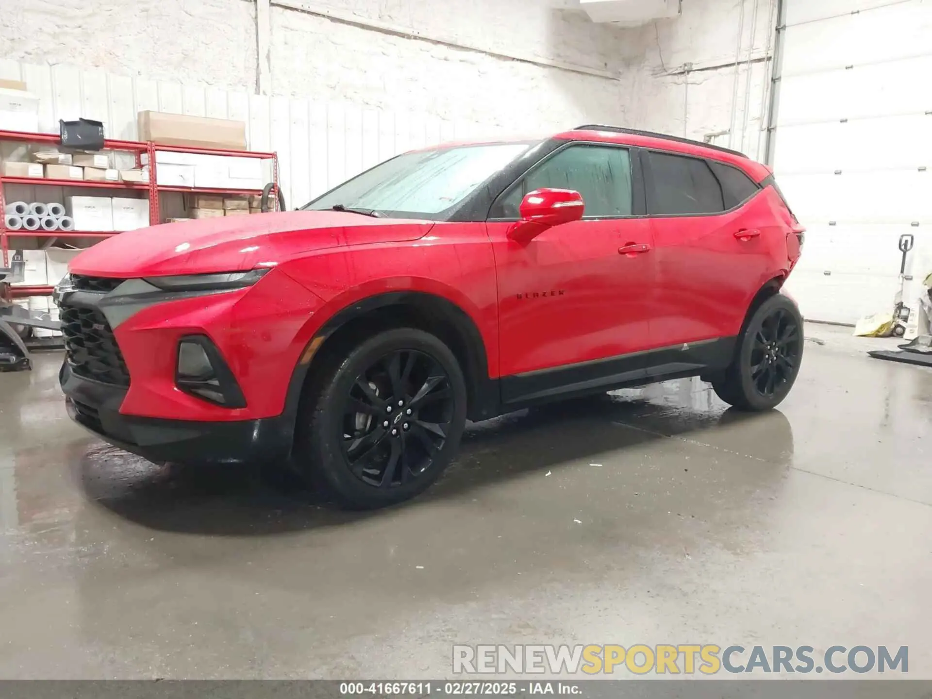 2 Photograph of a damaged car 3GNKBKRS3LS582313 CHEVROLET BLAZER 2020