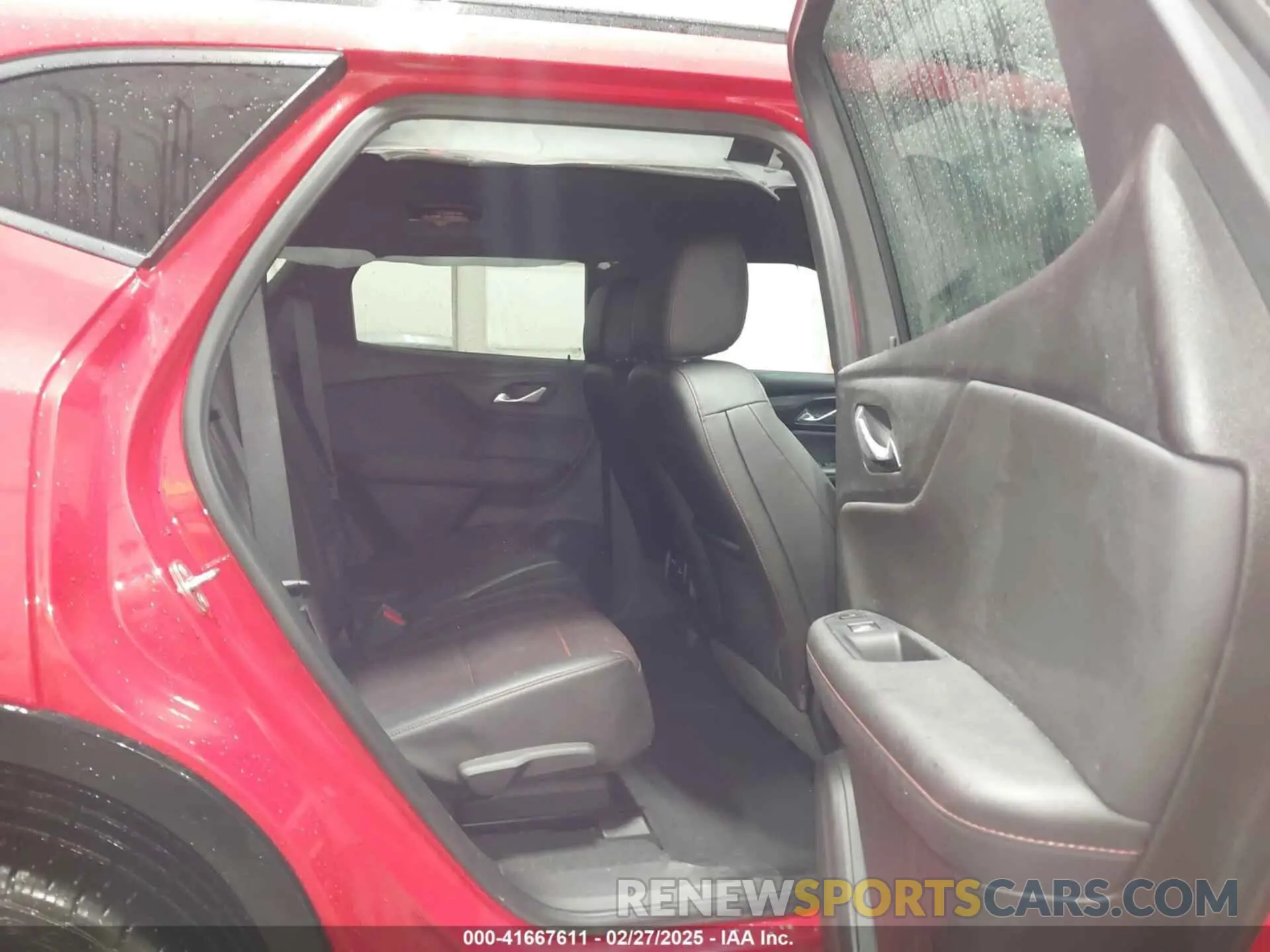 8 Photograph of a damaged car 3GNKBKRS3LS582313 CHEVROLET BLAZER 2020