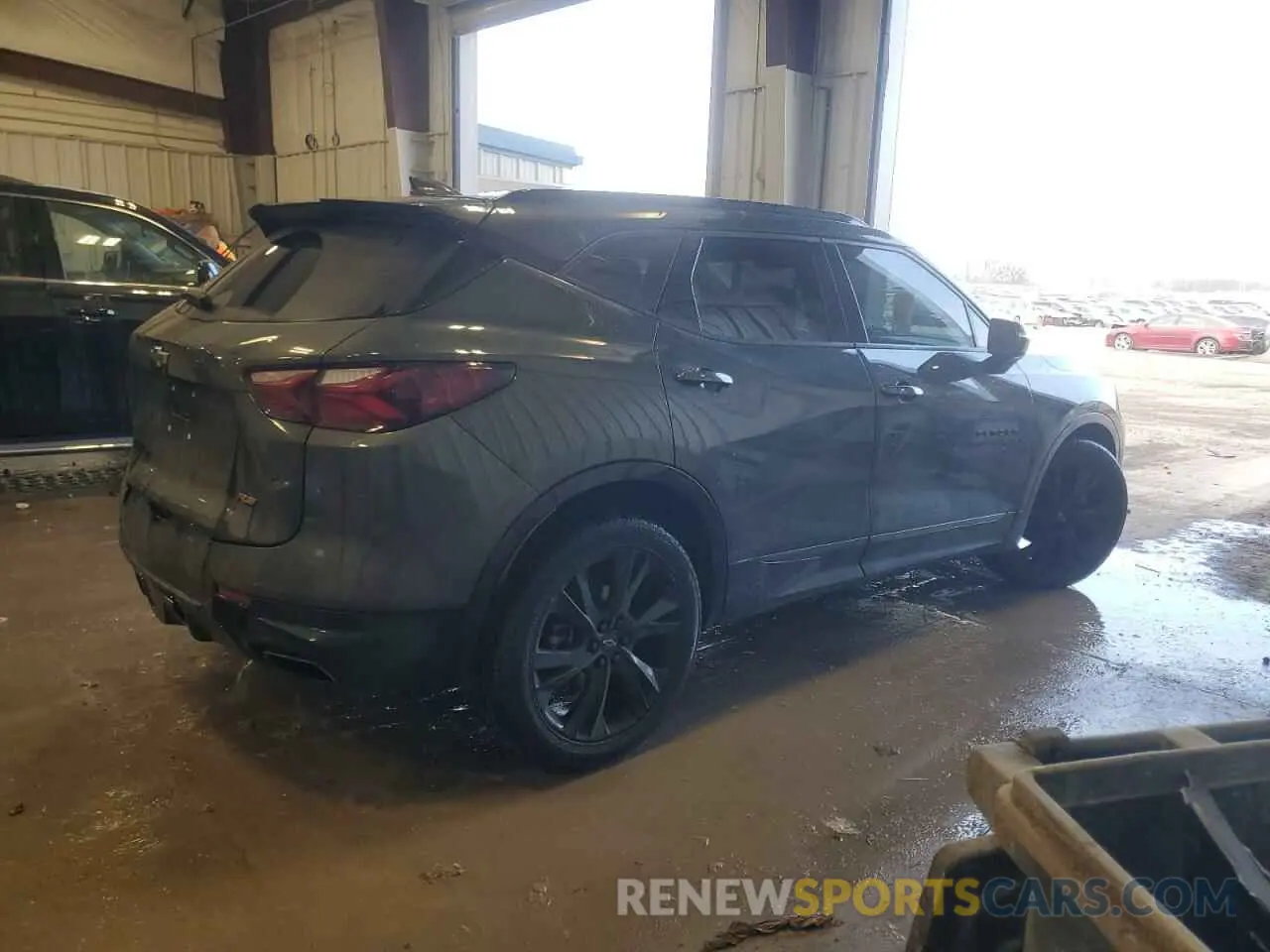 3 Photograph of a damaged car 3GNKBKRS4LS601144 CHEVROLET BLAZER 2020