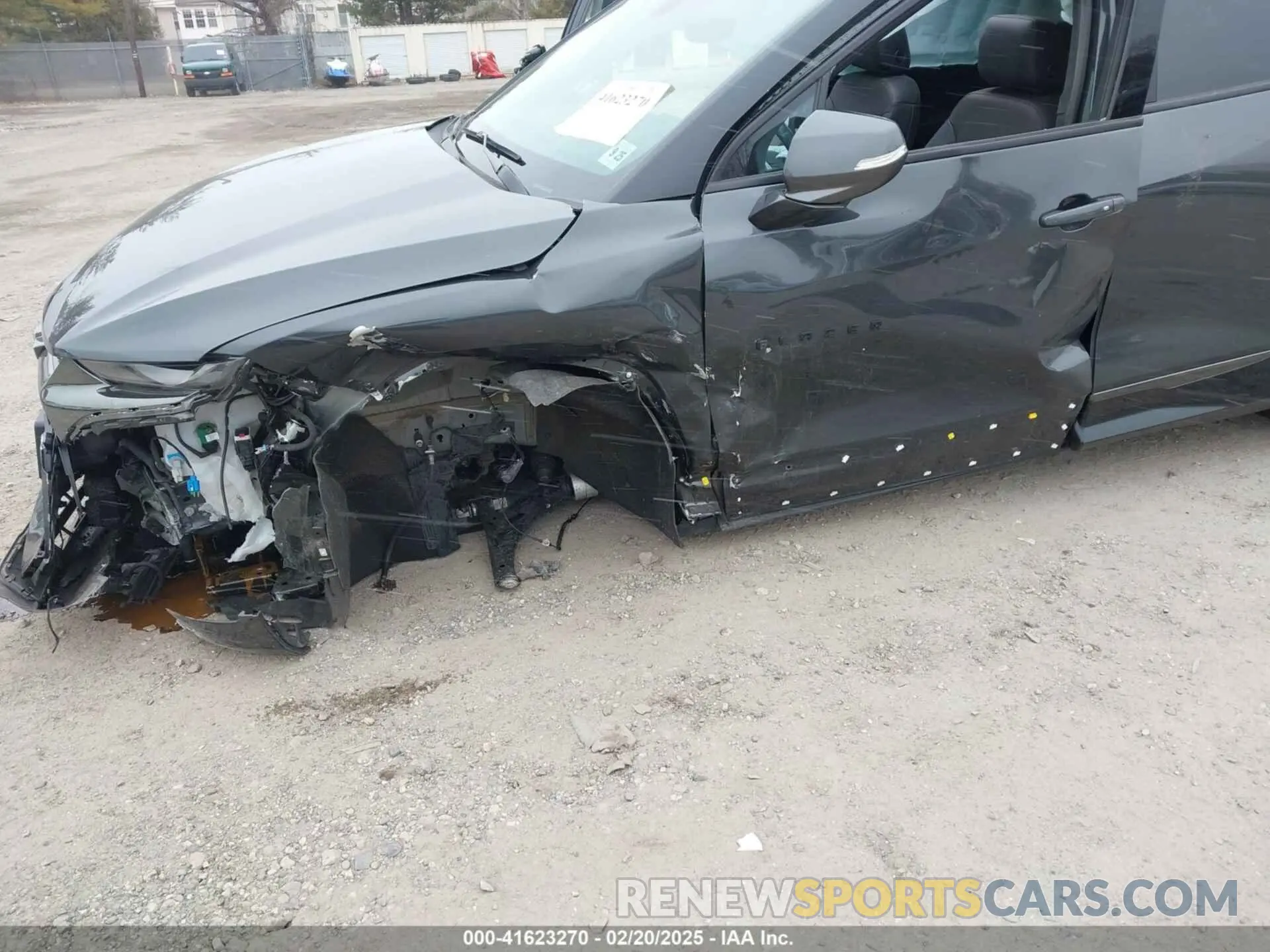 6 Photograph of a damaged car 3GNKBKRS4LS636461 CHEVROLET BLAZER 2020