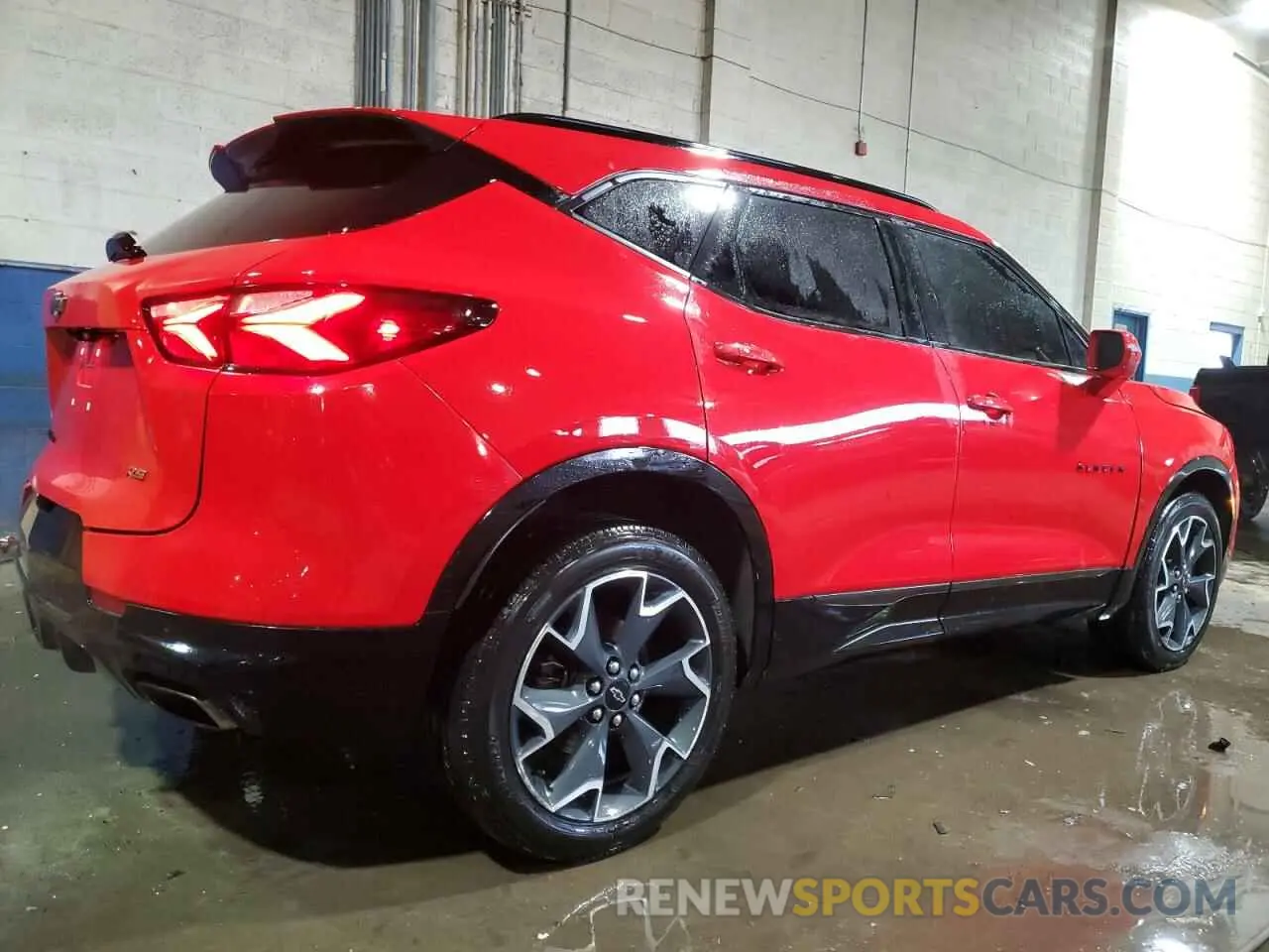 3 Photograph of a damaged car 3GNKBKRS6LS539942 CHEVROLET BLAZER 2020