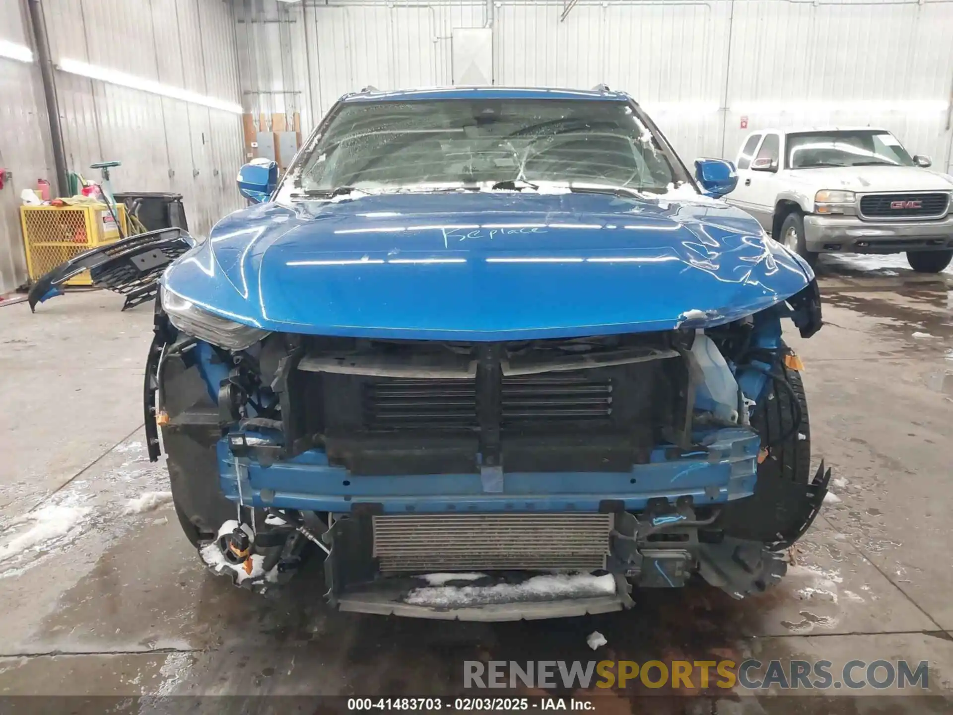 13 Photograph of a damaged car 3GNKBKRS6LS726999 CHEVROLET BLAZER 2020