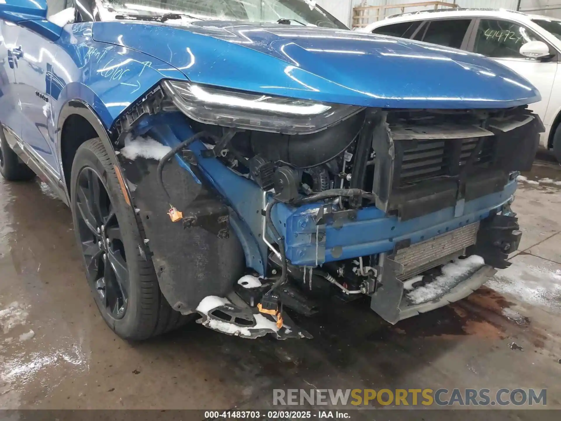 18 Photograph of a damaged car 3GNKBKRS6LS726999 CHEVROLET BLAZER 2020