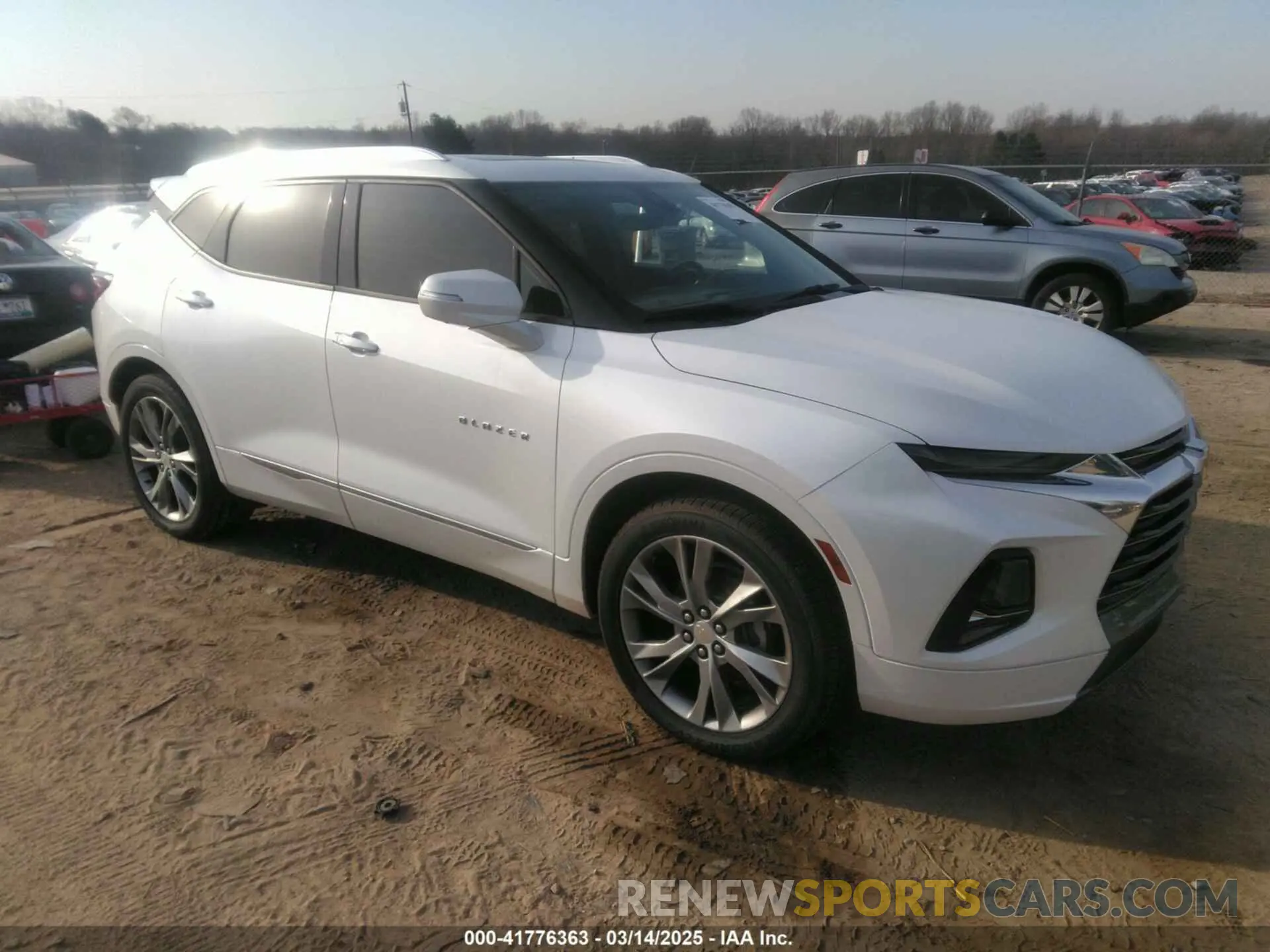1 Photograph of a damaged car 3GNKBLRS3LS568546 CHEVROLET BLAZER 2020