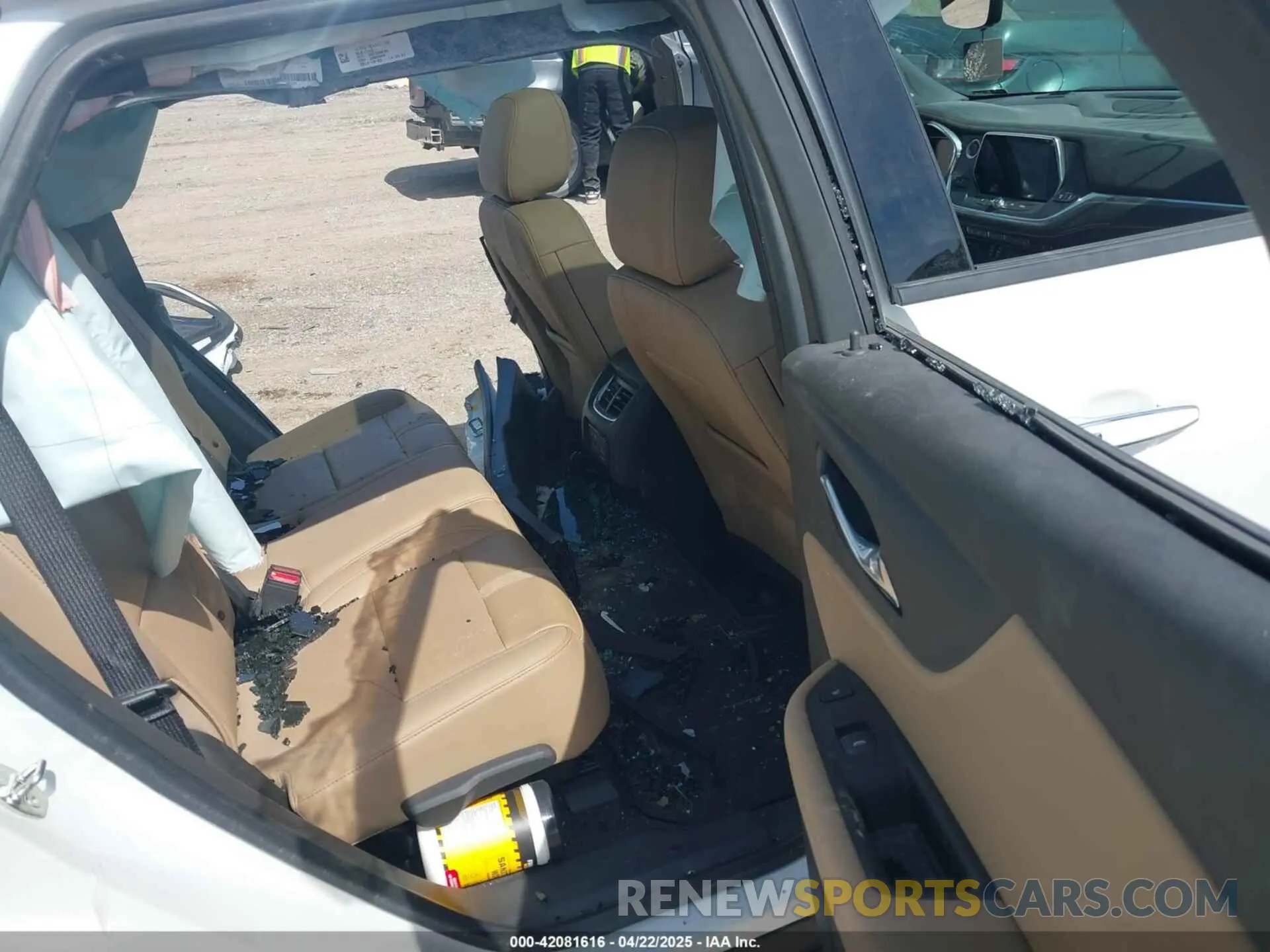 8 Photograph of a damaged car 3GNKBLRS9LS559060 CHEVROLET BLAZER 2020