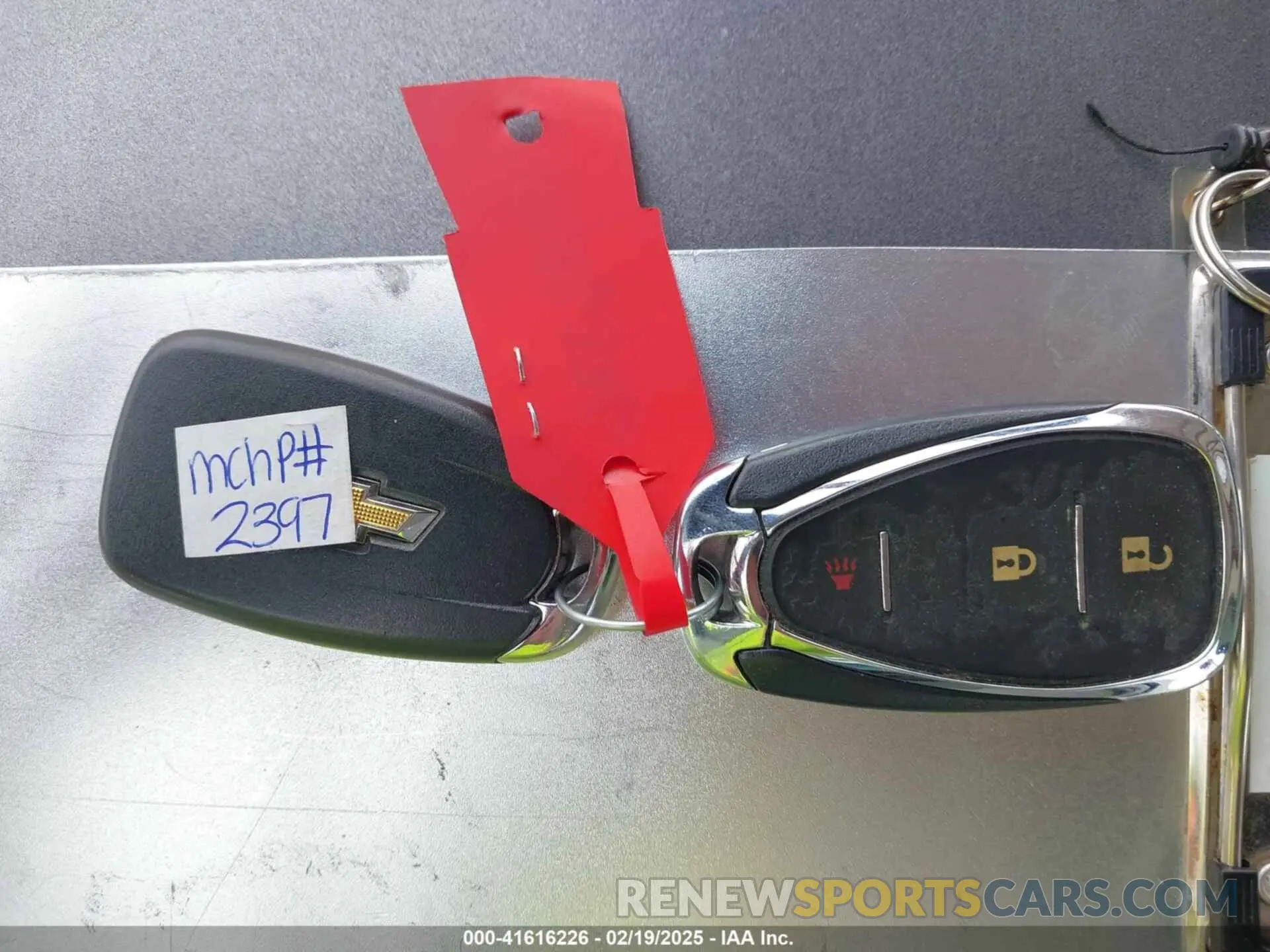 11 Photograph of a damaged car 3GNKBARA8MS512146 CHEVROLET BLAZER 2021
