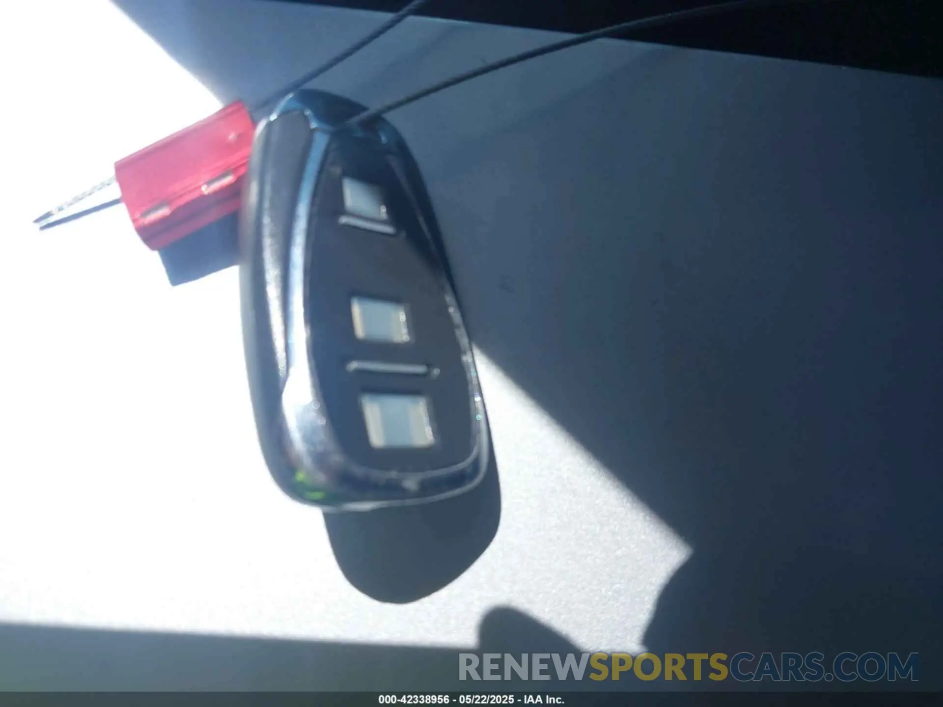 11 Photograph of a damaged car 3GNKBBRA0MS553005 CHEVROLET BLAZER 2021