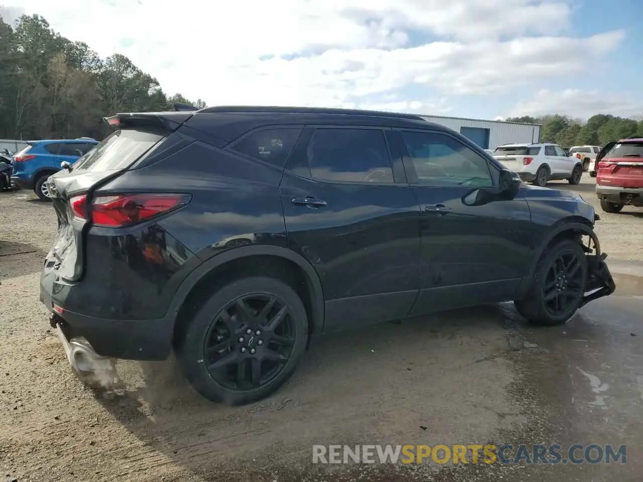 3 Photograph of a damaged car 3GNKBBRA2MS501570 CHEVROLET BLAZER 2021