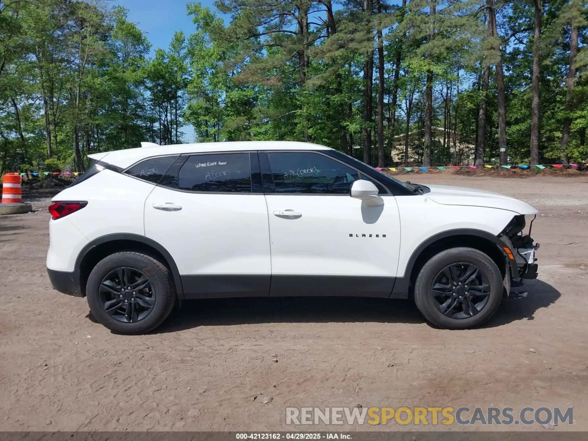 14 Photograph of a damaged car 3GNKBBRA4MS504373 CHEVROLET BLAZER 2021