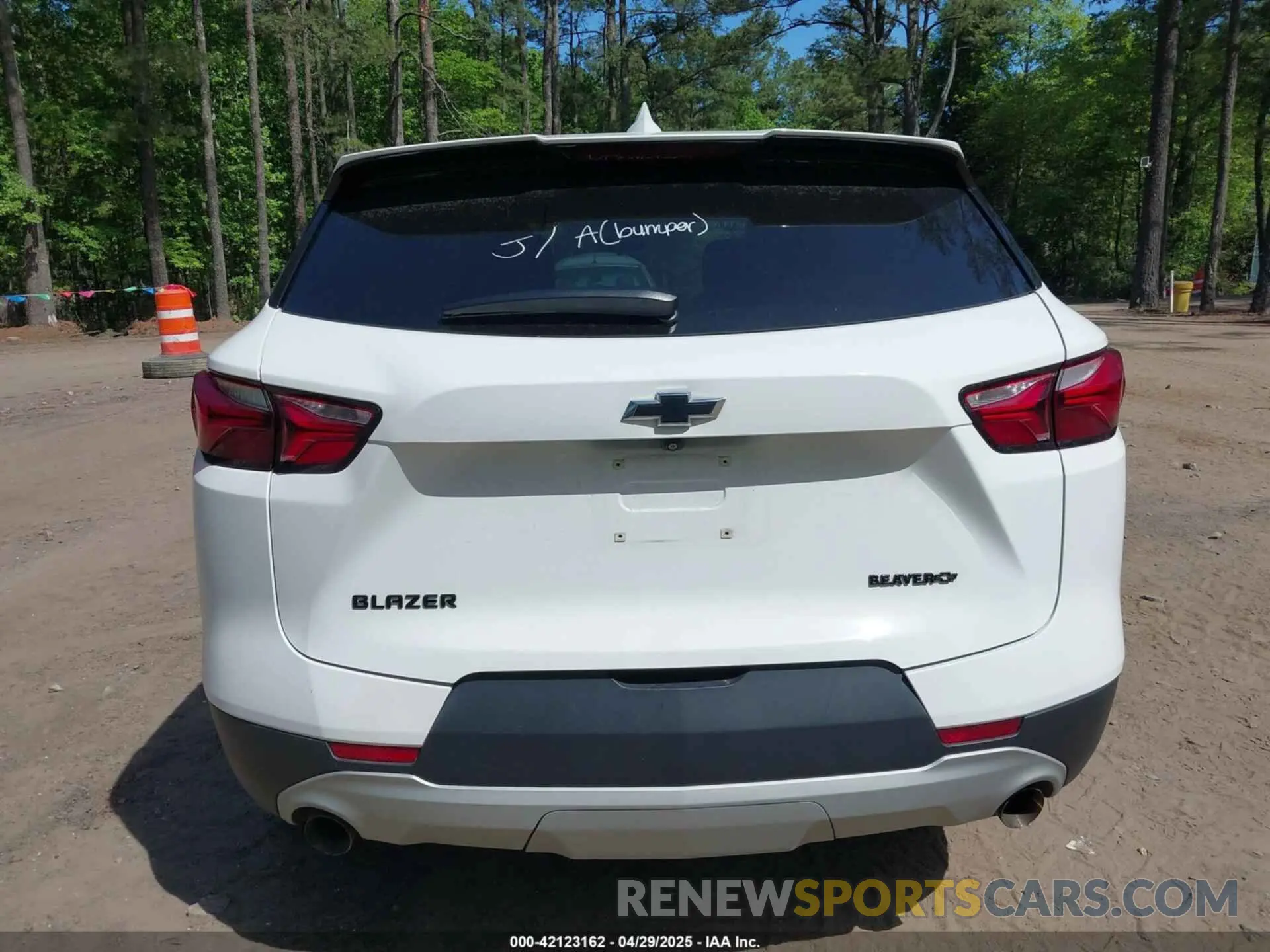17 Photograph of a damaged car 3GNKBBRA4MS504373 CHEVROLET BLAZER 2021