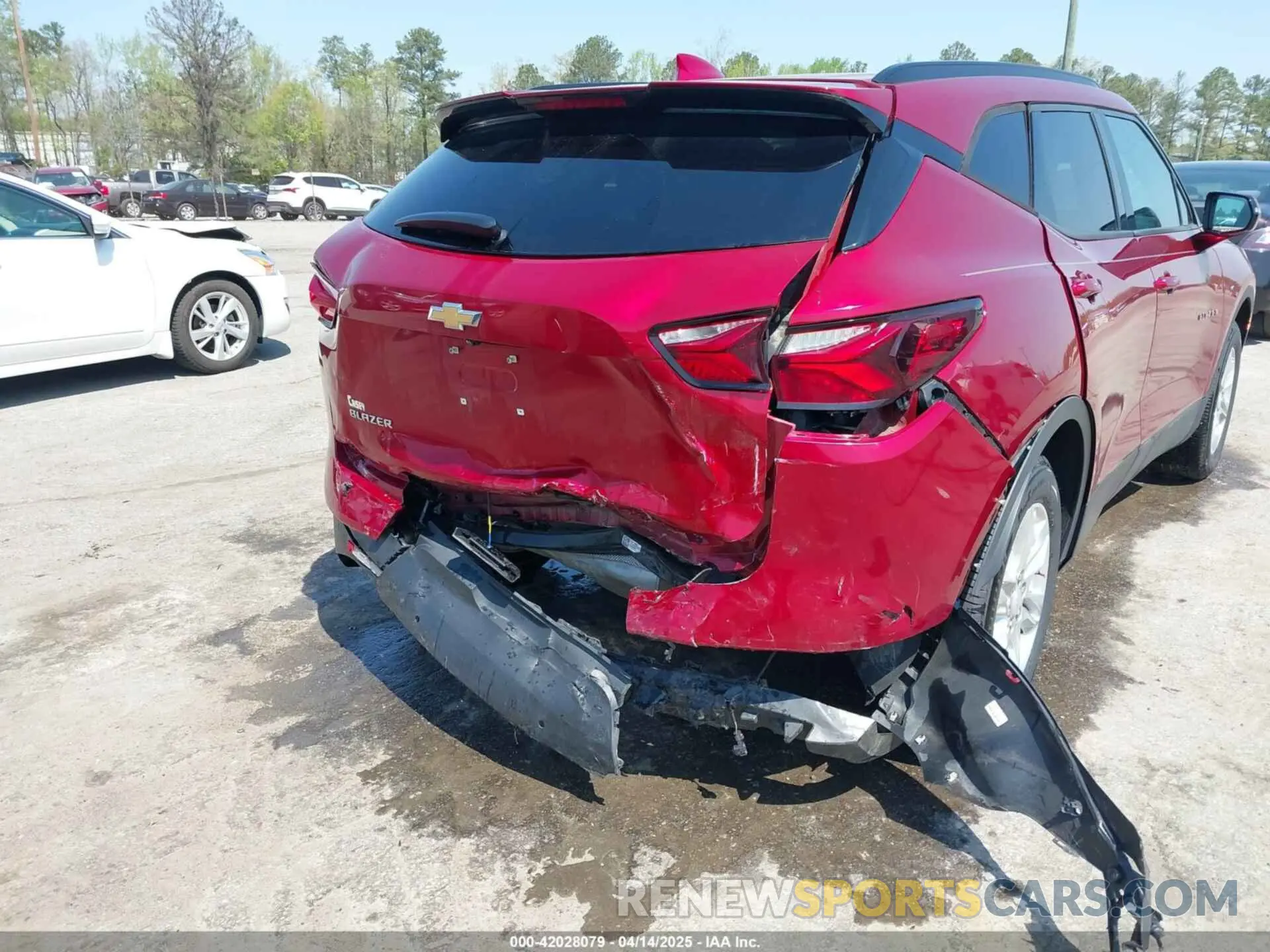 6 Photograph of a damaged car 3GNKBBRA4MS547661 CHEVROLET BLAZER 2021