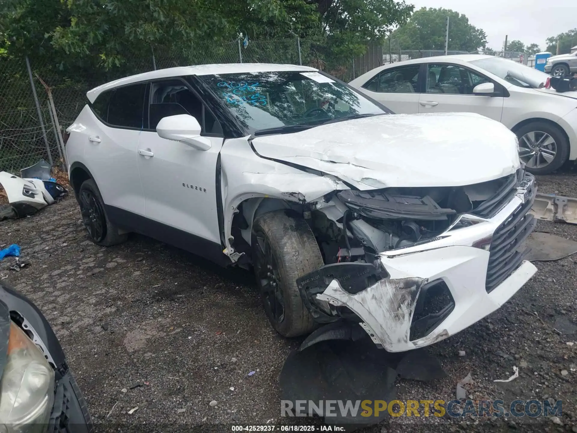 1 Photograph of a damaged car 3GNKBBRA6MS519022 CHEVROLET BLAZER 2021