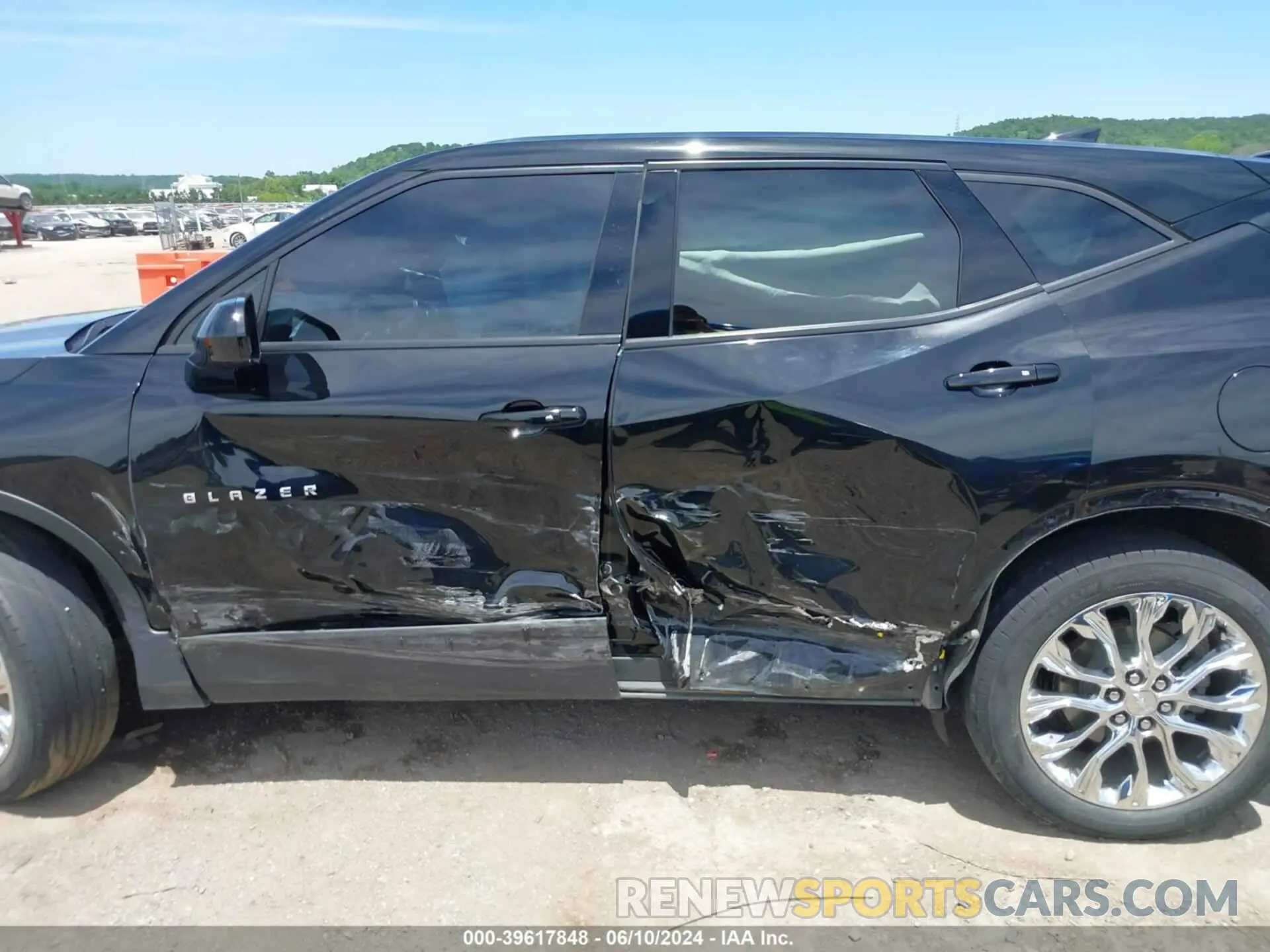 13 Photograph of a damaged car 3GNKBBRA6MS567958 CHEVROLET BLAZER 2021