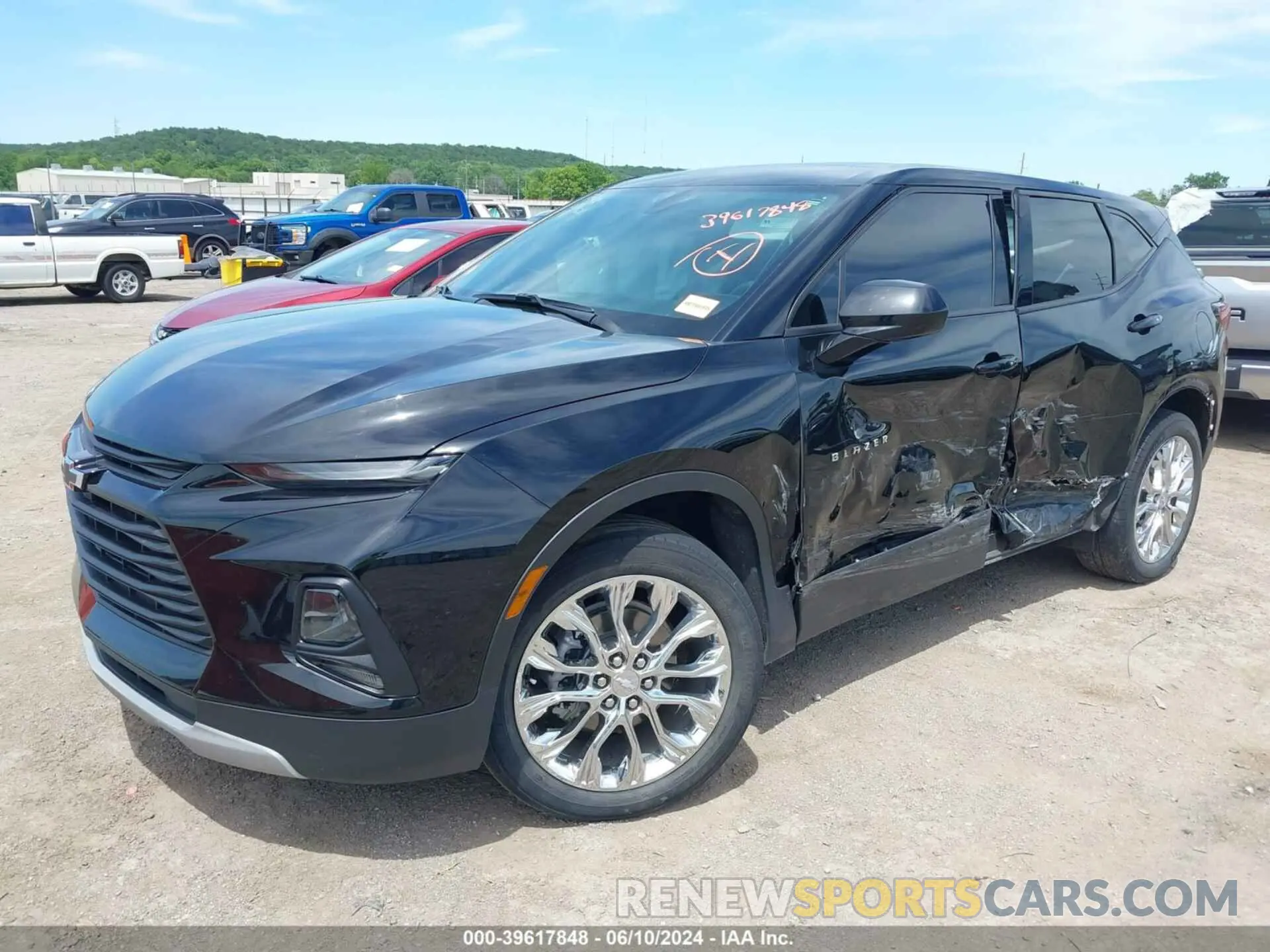 2 Photograph of a damaged car 3GNKBBRA6MS567958 CHEVROLET BLAZER 2021