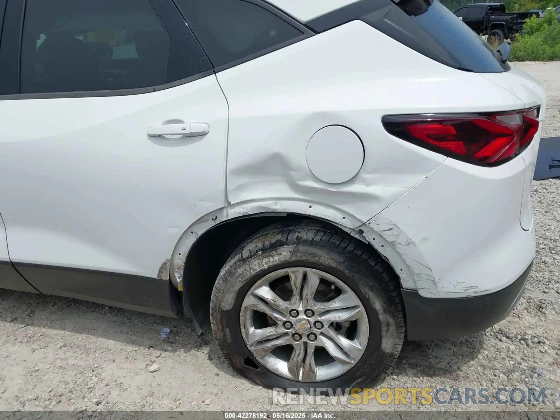 6 Photograph of a damaged car 3GNKBBRA9MS509987 CHEVROLET BLAZER 2021