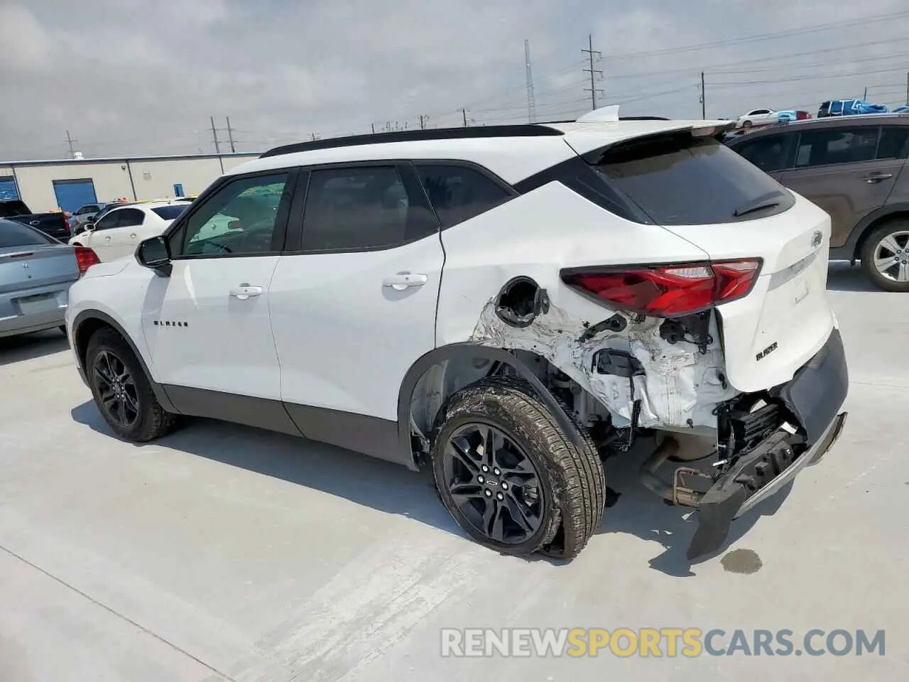 2 Photograph of a damaged car 3GNKBBRAXMS503213 CHEVROLET BLAZER 2021