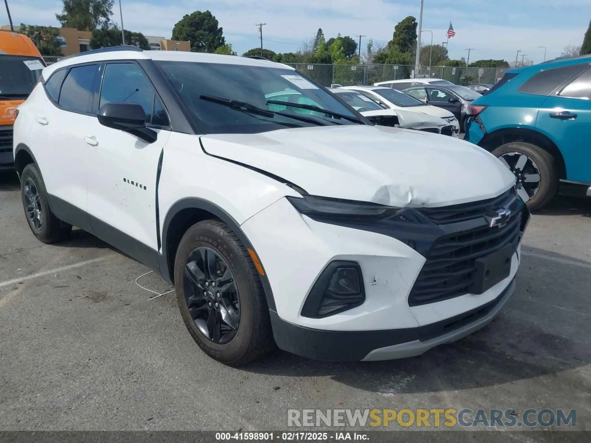 1 Photograph of a damaged car 3GNKBBRAXMS569647 CHEVROLET BLAZER 2021