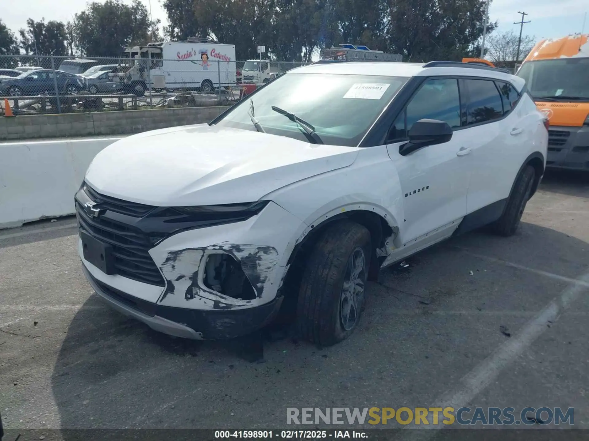 2 Photograph of a damaged car 3GNKBBRAXMS569647 CHEVROLET BLAZER 2021