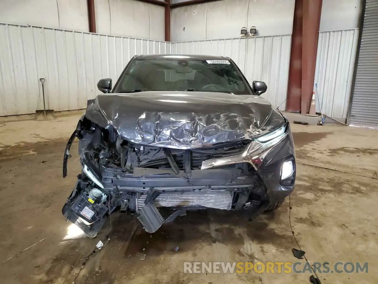 5 Photograph of a damaged car 3GNKBCR43MS542287 CHEVROLET BLAZER 2021