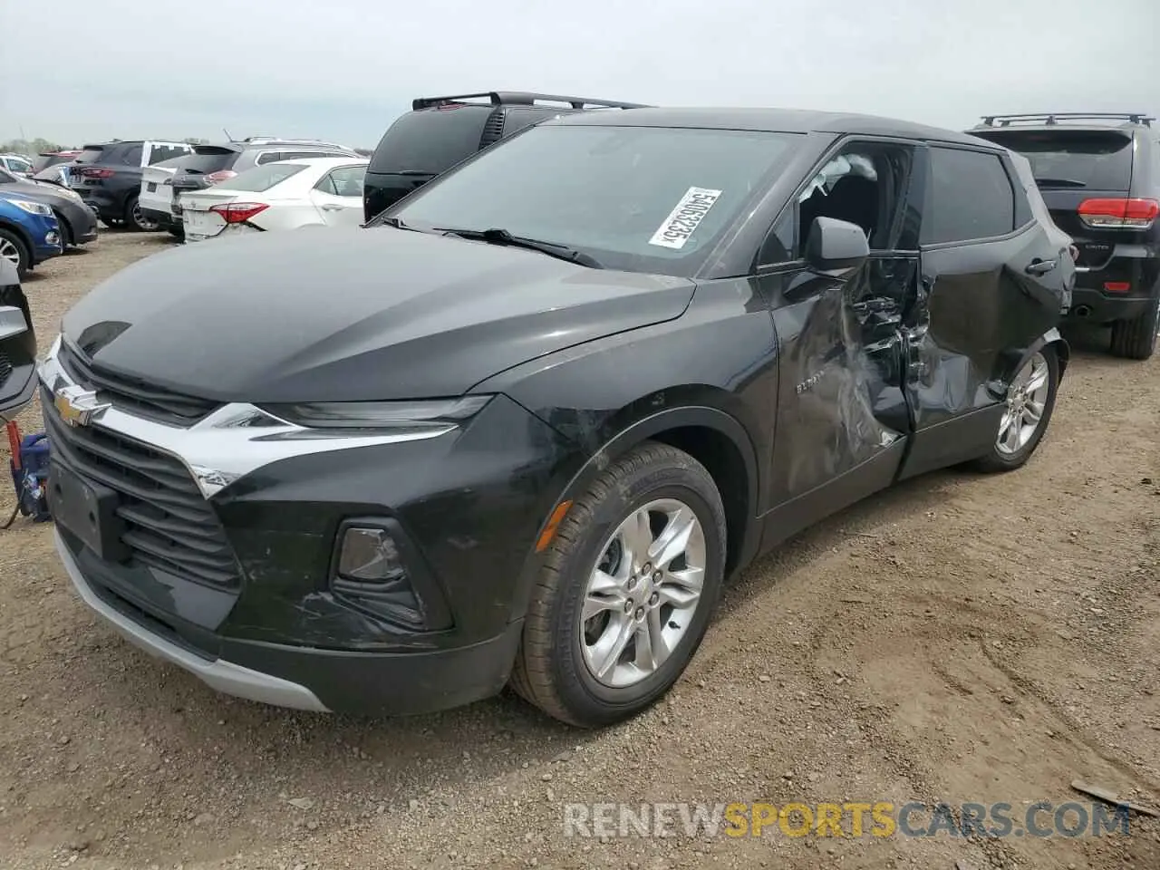 1 Photograph of a damaged car 3GNKBCR44MS572298 CHEVROLET BLAZER 2021