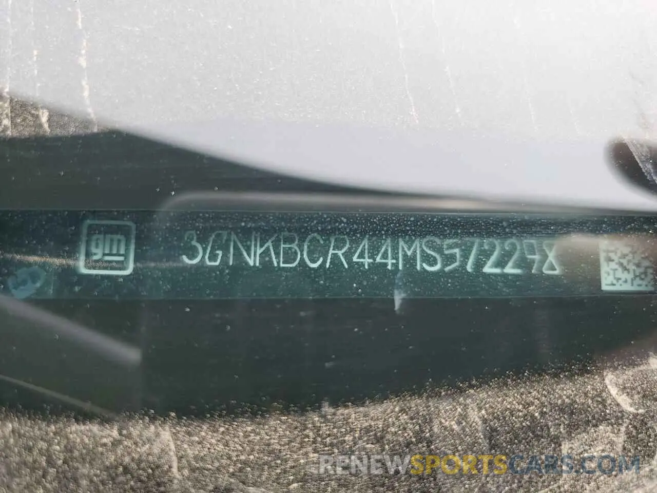 12 Photograph of a damaged car 3GNKBCR44MS572298 CHEVROLET BLAZER 2021