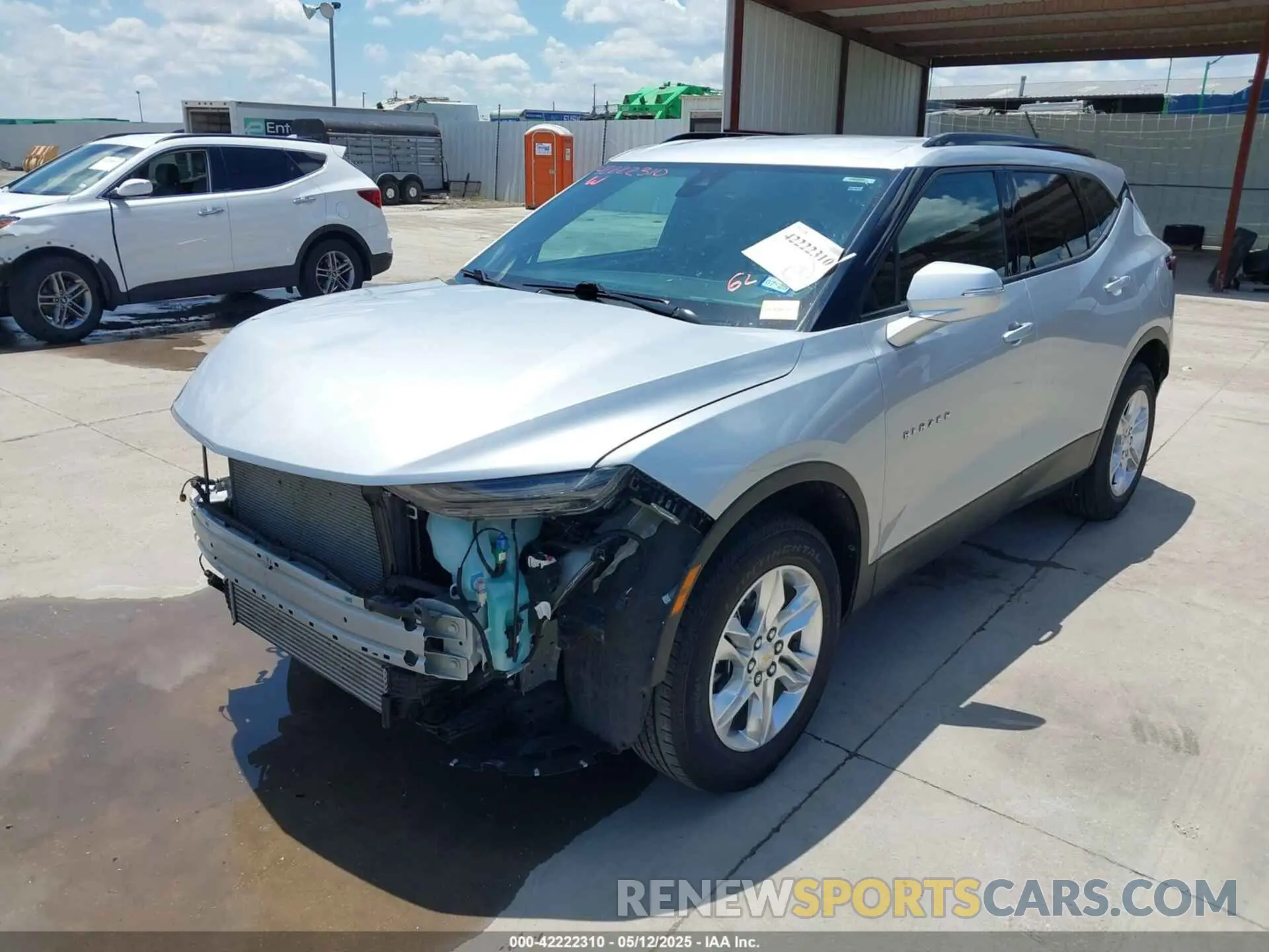 2 Photograph of a damaged car 3GNKBCR47MS577835 CHEVROLET BLAZER 2021