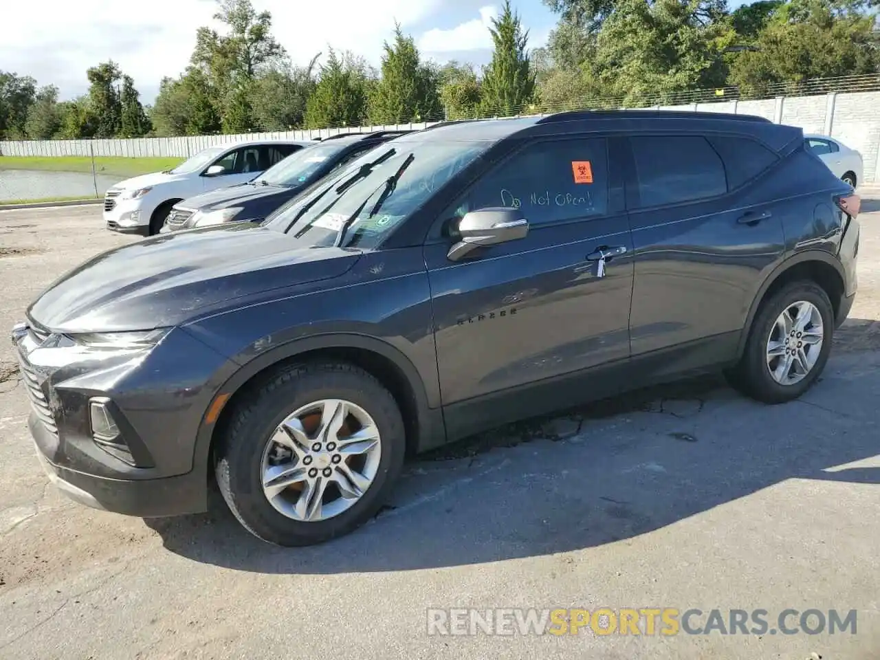 1 Photograph of a damaged car 3GNKBCRS1MS529486 CHEVROLET BLAZER 2021