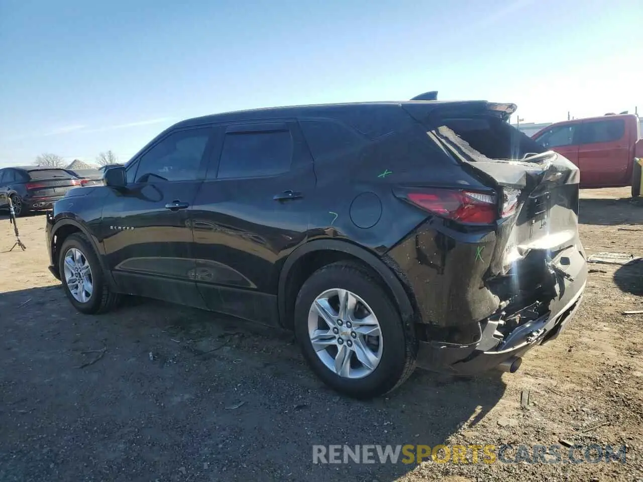 2 Photograph of a damaged car 3GNKBCRS1MS565257 CHEVROLET BLAZER 2021