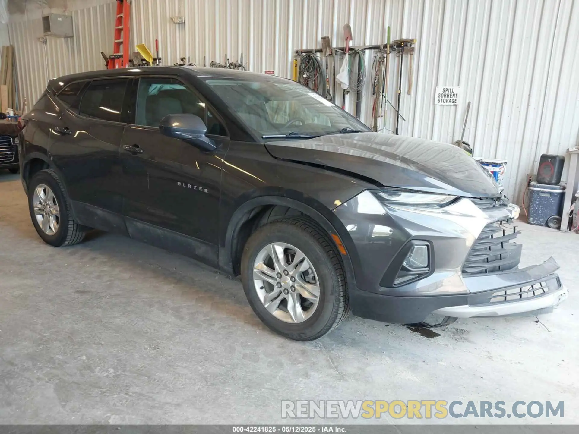 1 Photograph of a damaged car 3GNKBCRS1MS580406 CHEVROLET BLAZER 2021