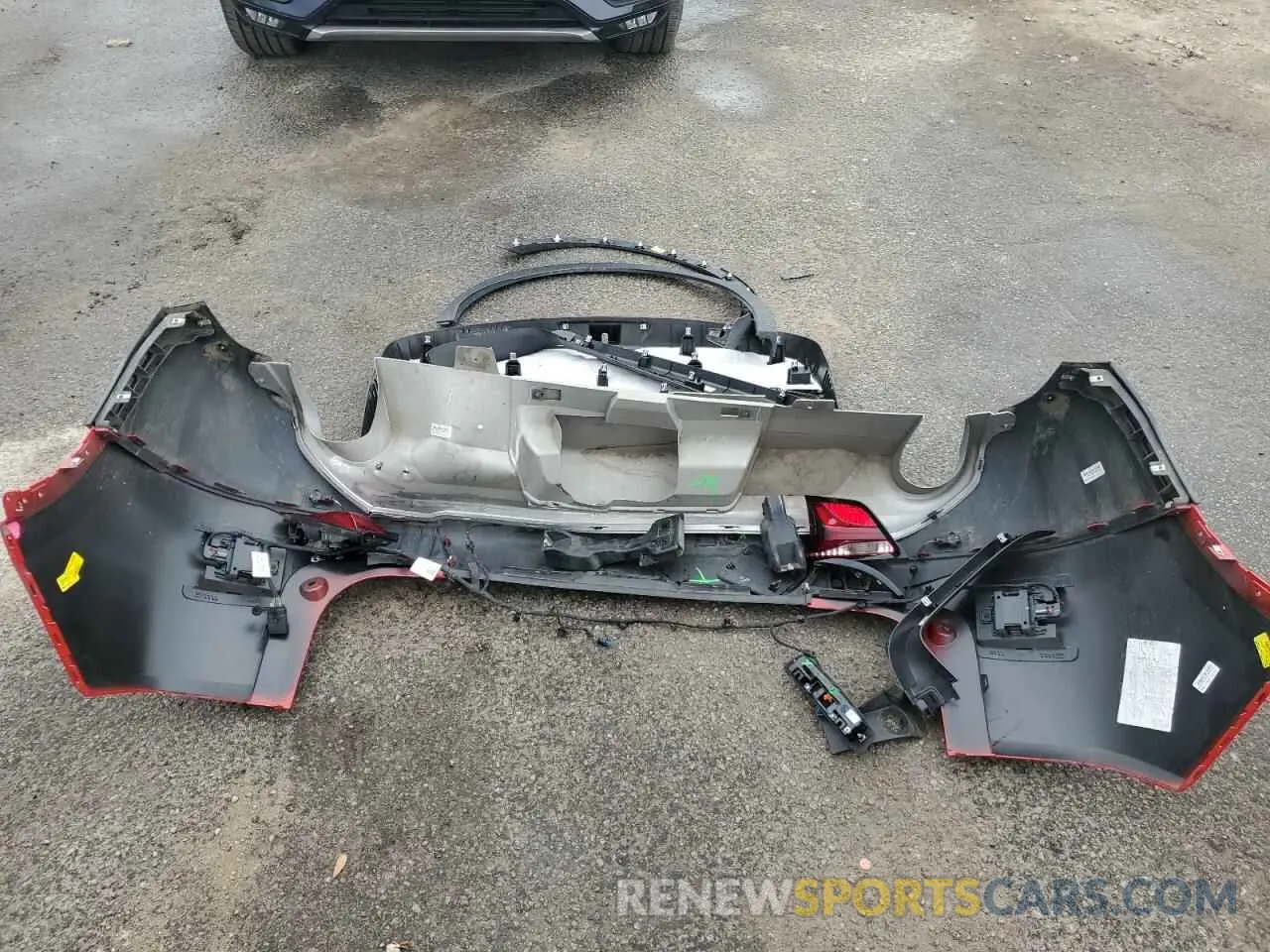 13 Photograph of a damaged car 3GNKBCRS2MS544501 CHEVROLET BLAZER 2021