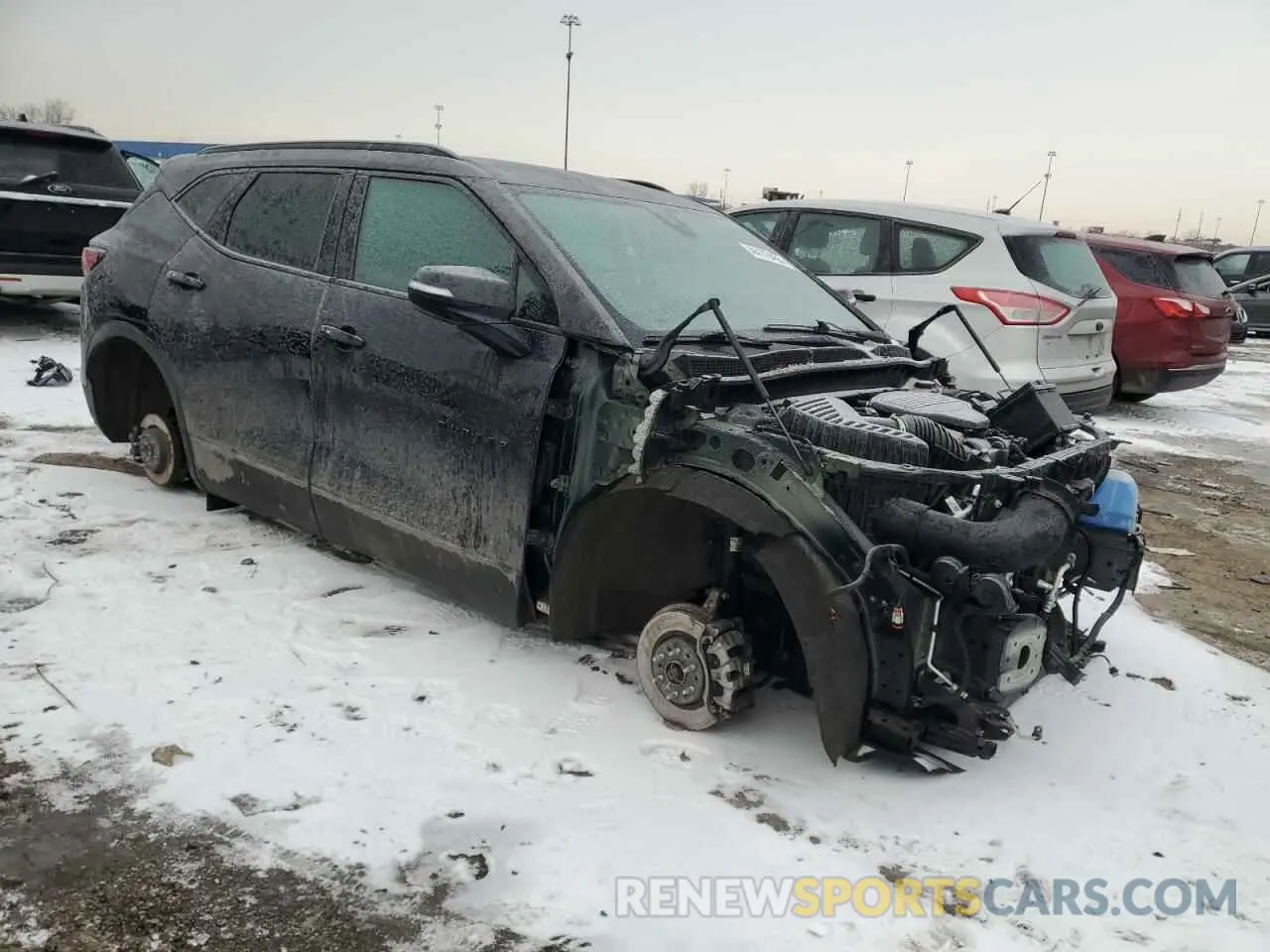 4 Photograph of a damaged car 3GNKBCRS2MS549424 CHEVROLET BLAZER 2021