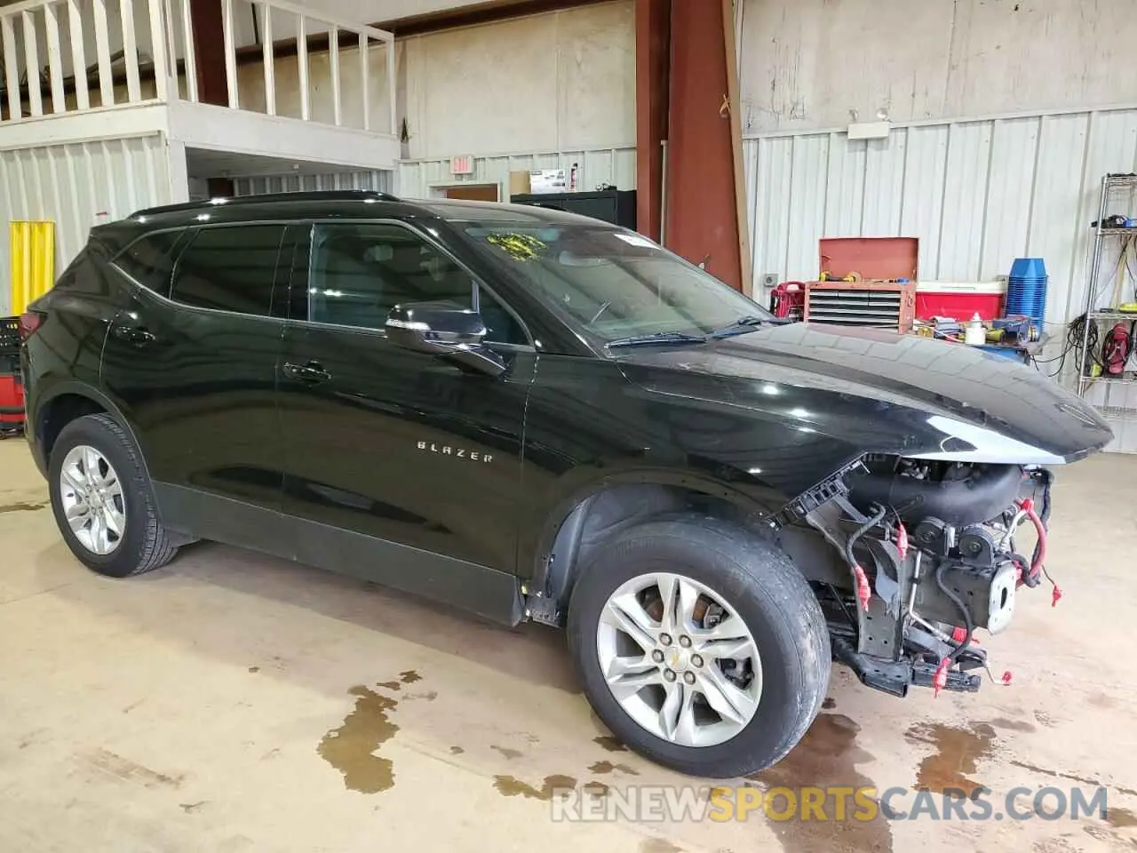4 Photograph of a damaged car 3GNKBCRS3MS501270 CHEVROLET BLAZER 2021