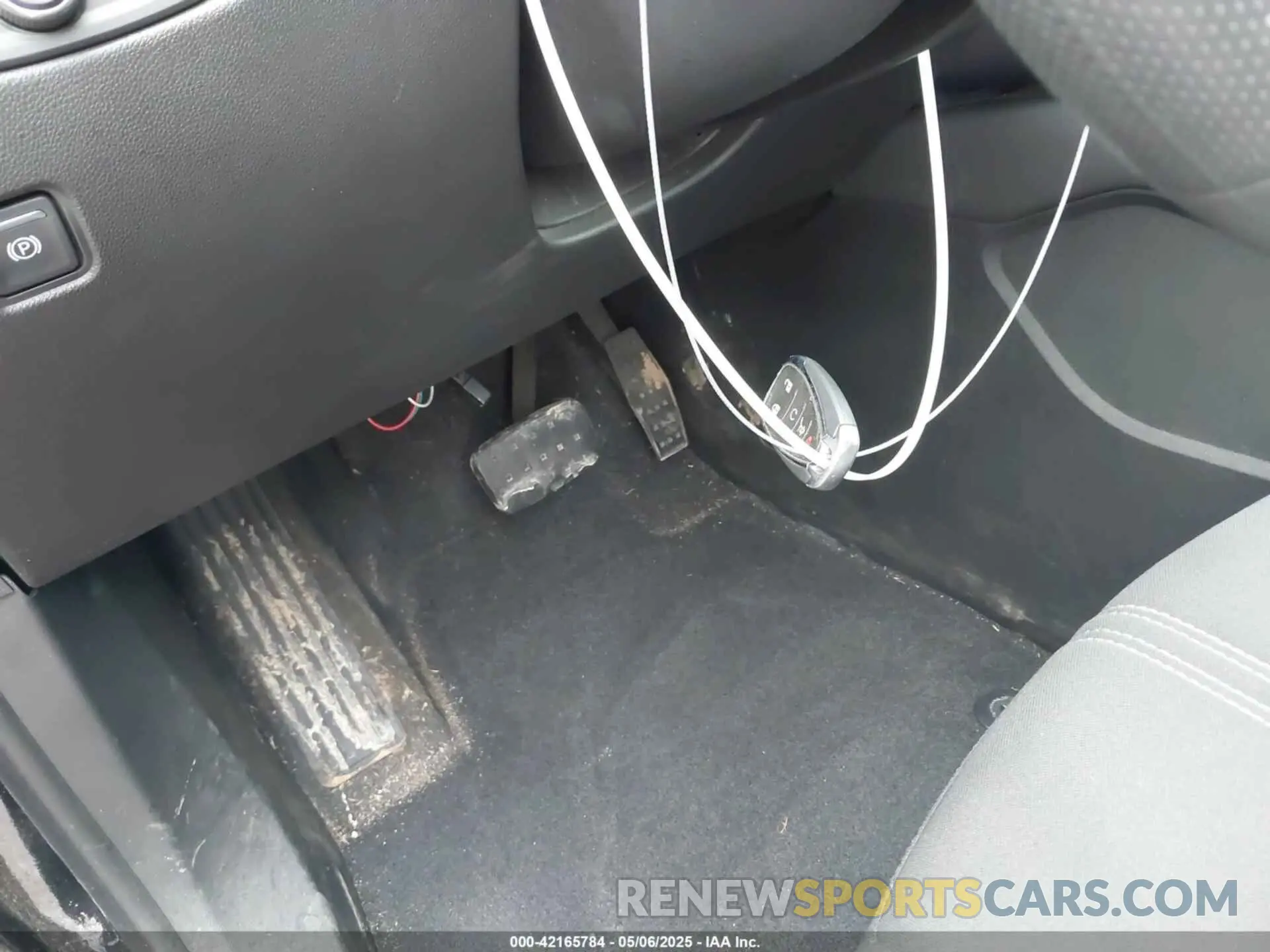 11 Photograph of a damaged car 3GNKBCRS3MS507019 CHEVROLET BLAZER 2021