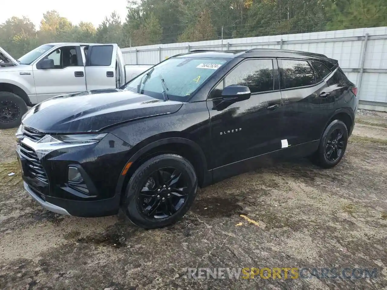 1 Photograph of a damaged car 3GNKBCRS3MS521017 CHEVROLET BLAZER 2021