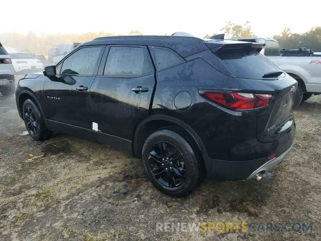 2 Photograph of a damaged car 3GNKBCRS3MS521017 CHEVROLET BLAZER 2021