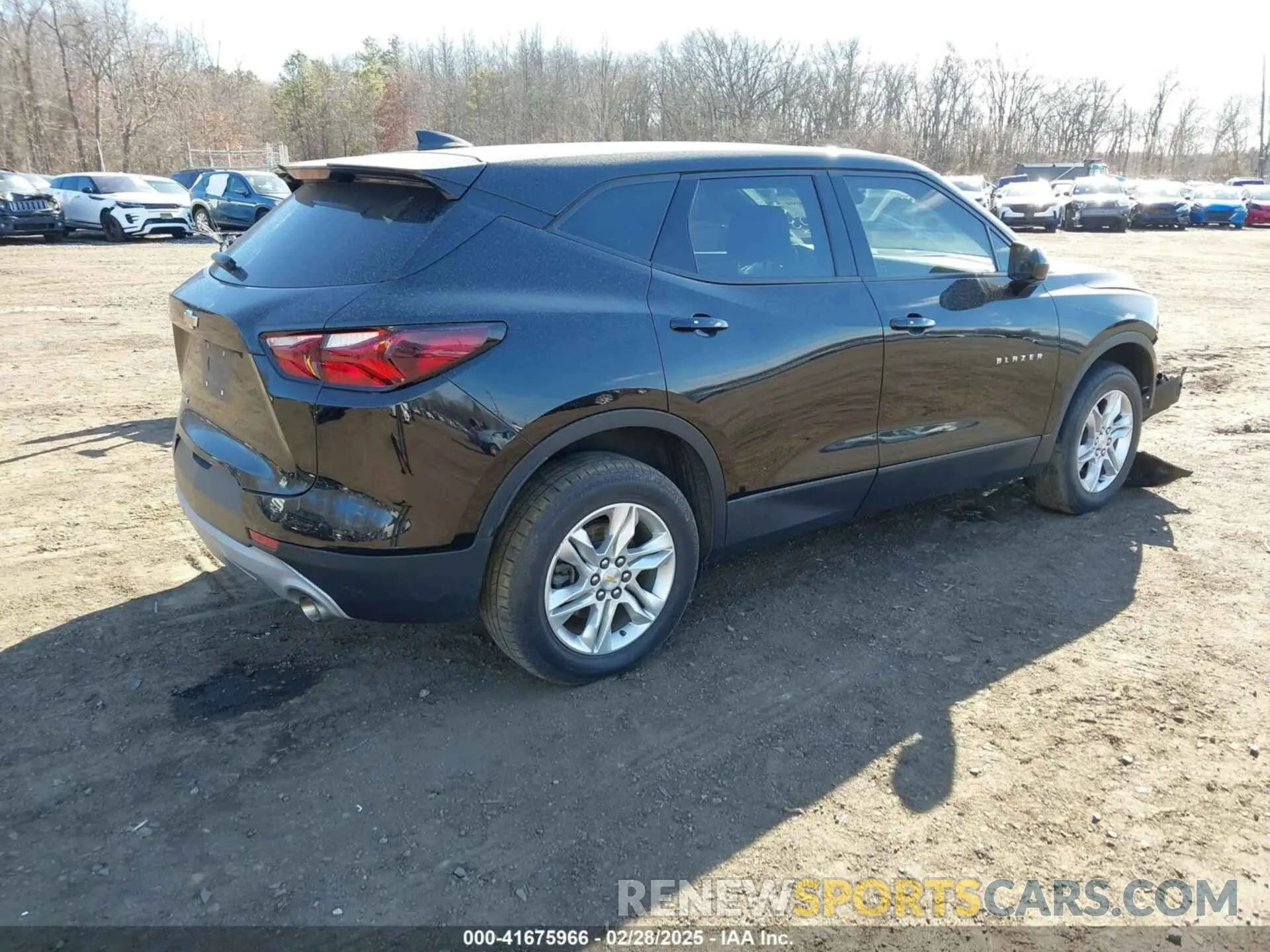 4 Photograph of a damaged car 3GNKBCRS3MS565308 CHEVROLET BLAZER 2021