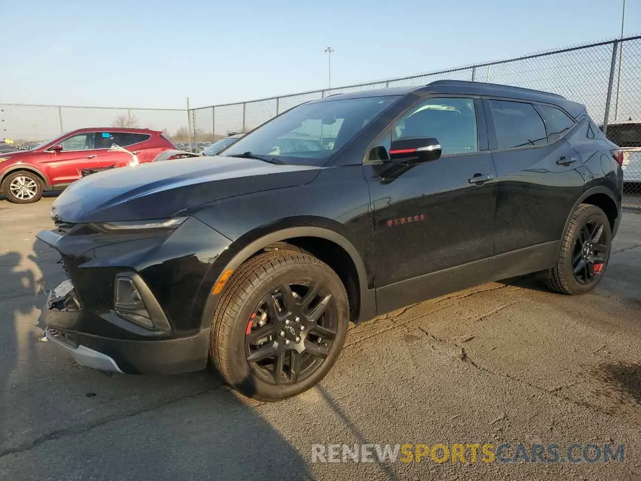 1 Photograph of a damaged car 3GNKBCRS3MS570928 CHEVROLET BLAZER 2021