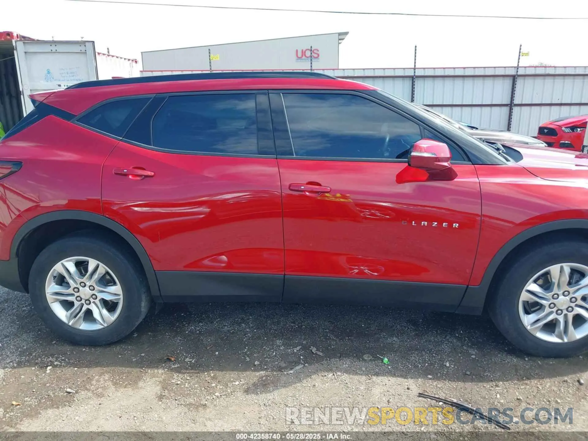13 Photograph of a damaged car 3GNKBCRS4MS538537 CHEVROLET BLAZER 2021