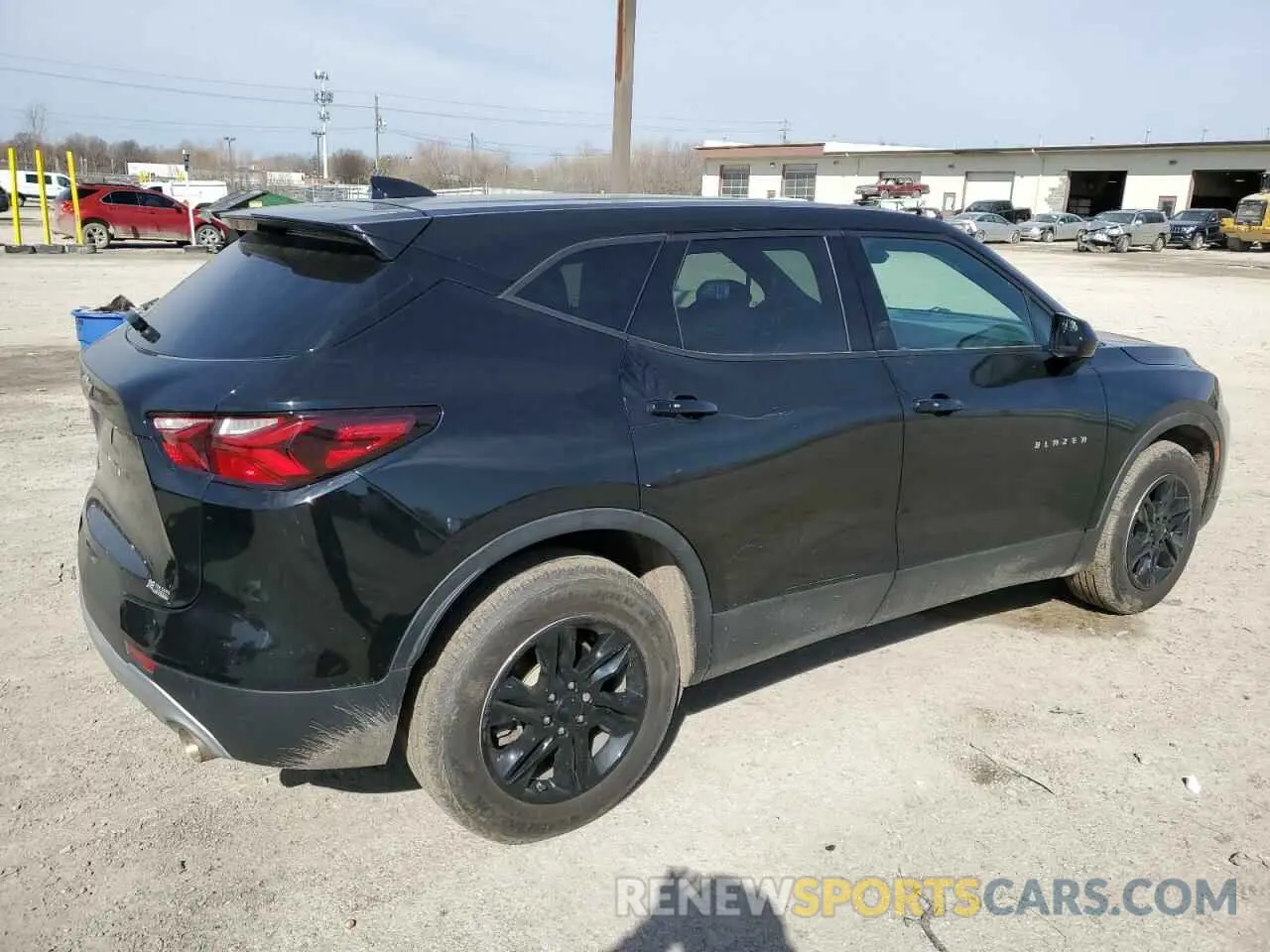 3 Photograph of a damaged car 3GNKBCRS4MS571280 CHEVROLET BLAZER 2021