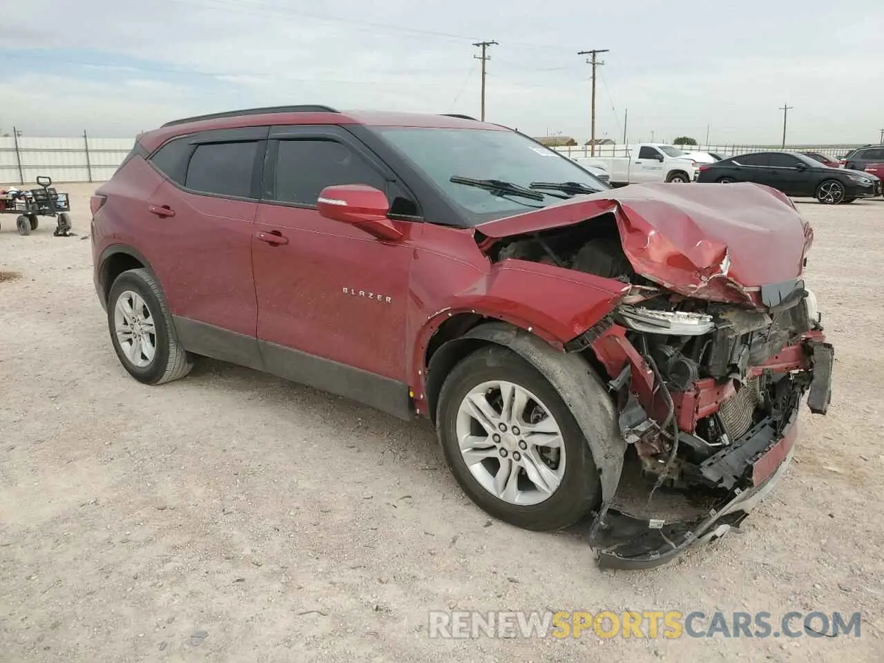 4 Photograph of a damaged car 3GNKBCRS5MS566489 CHEVROLET BLAZER 2021
