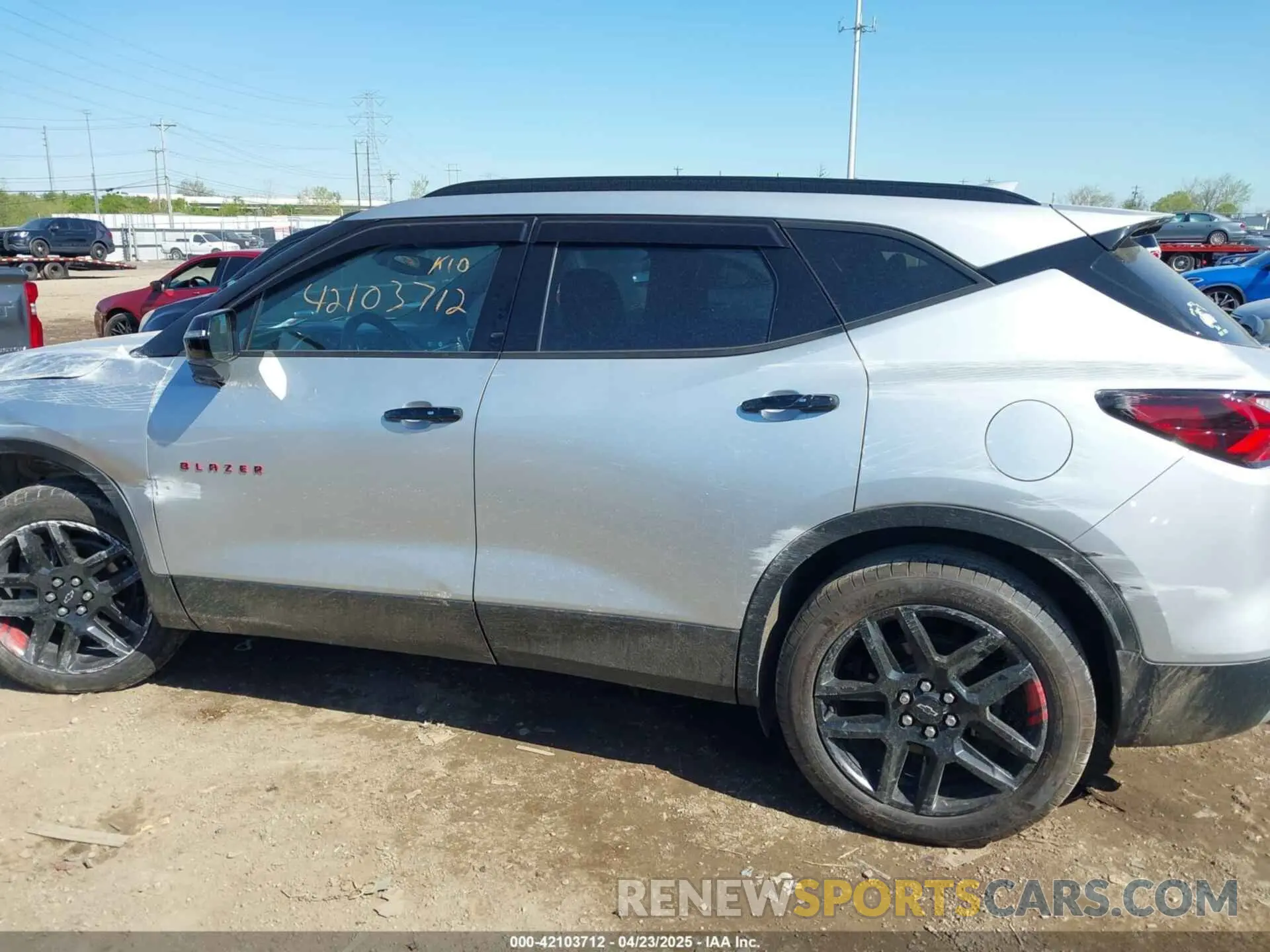 14 Photograph of a damaged car 3GNKBCRS6MS515096 CHEVROLET BLAZER 2021