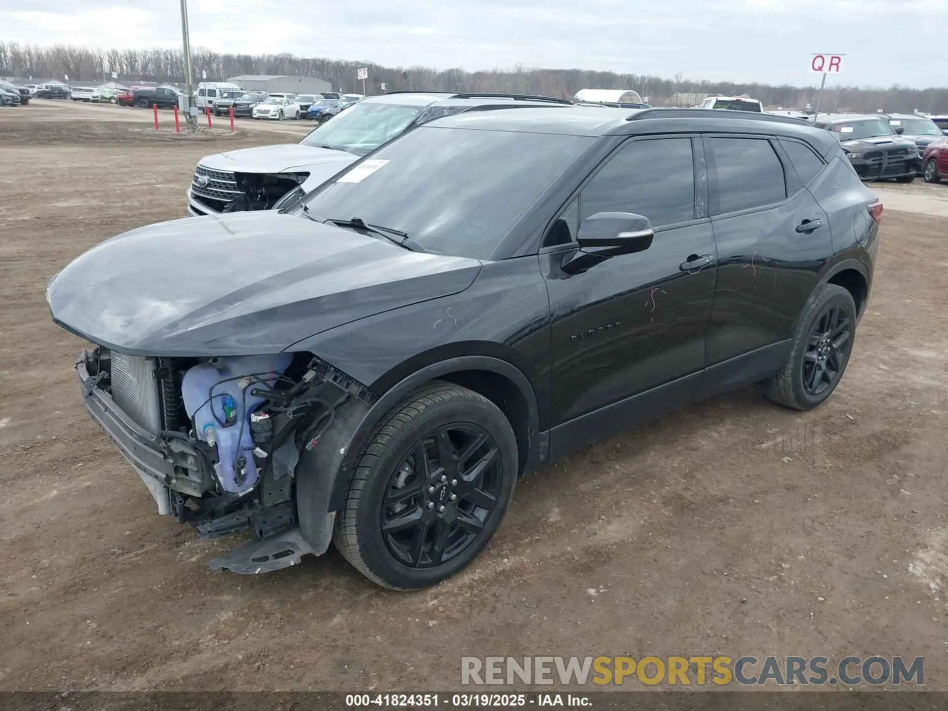 2 Photograph of a damaged car 3GNKBCRS6MS535395 CHEVROLET BLAZER 2021