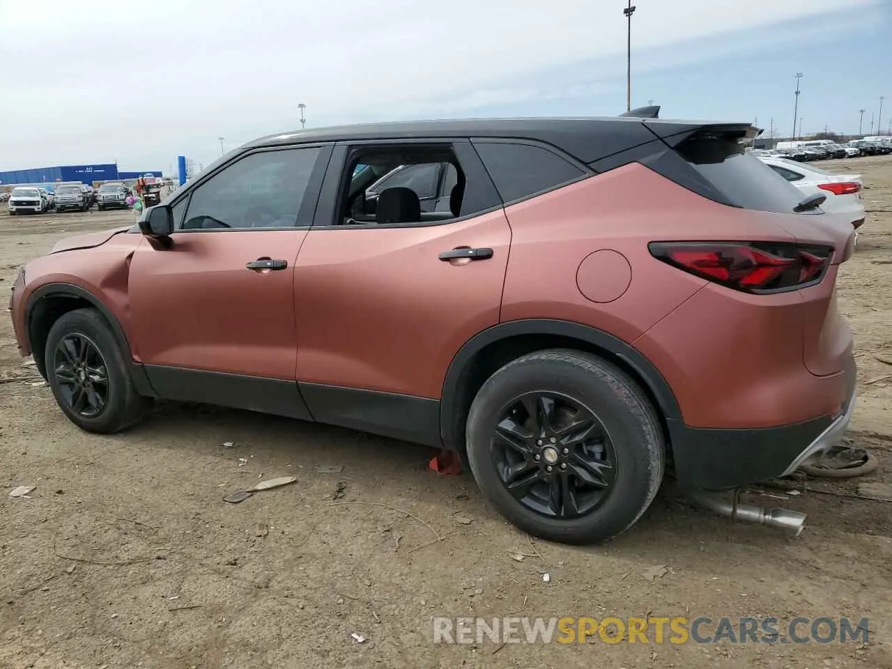 2 Photograph of a damaged car 3GNKBCRS6MS570213 CHEVROLET BLAZER 2021