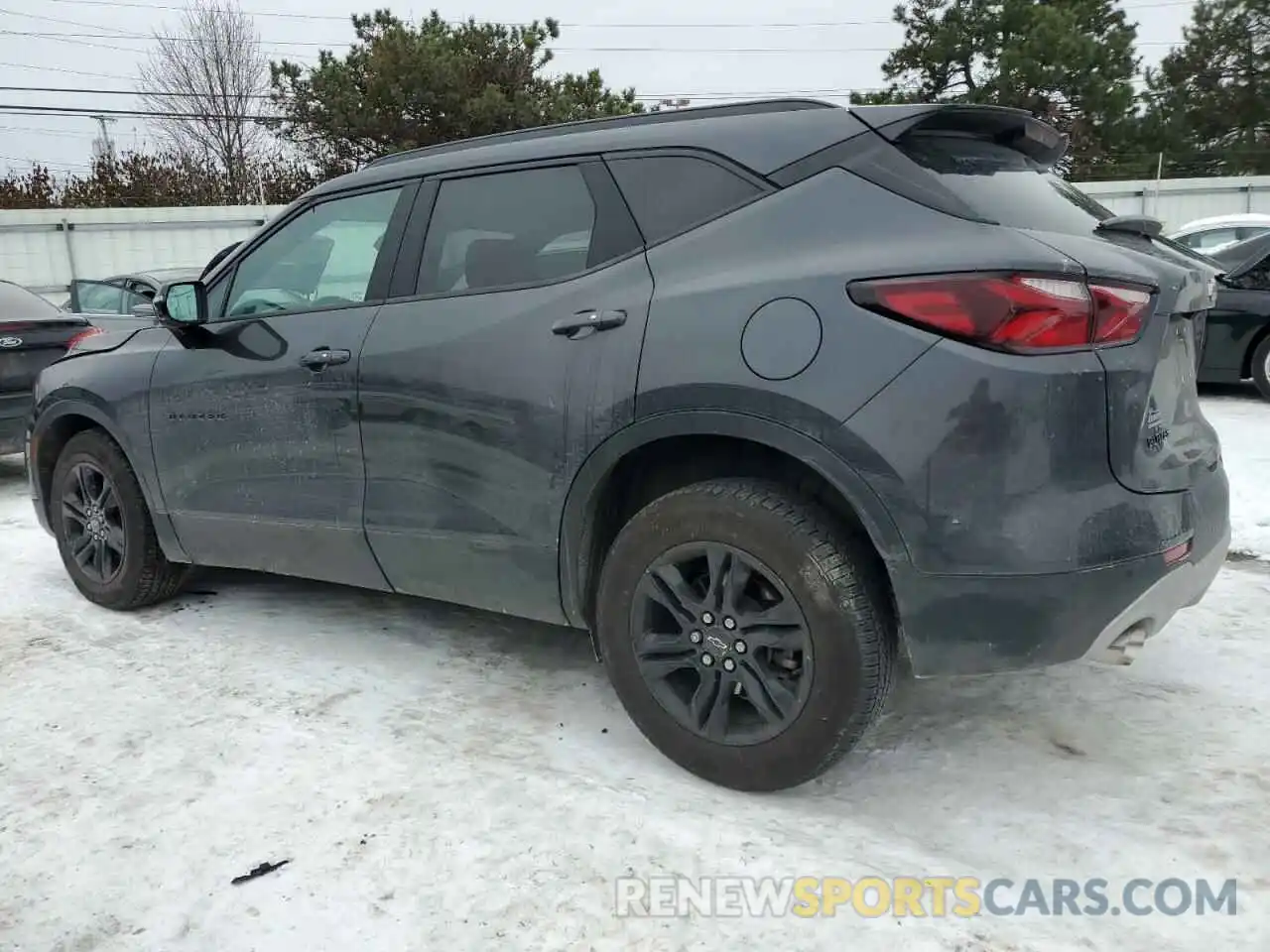 2 Photograph of a damaged car 3GNKBCRS7MS507010 CHEVROLET BLAZER 2021