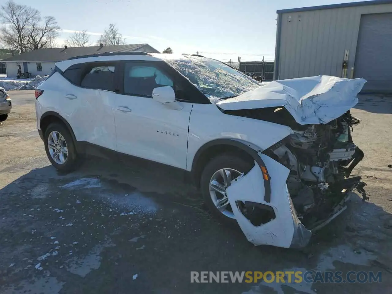 4 Photograph of a damaged car 3GNKBCRS8MS532336 CHEVROLET BLAZER 2021
