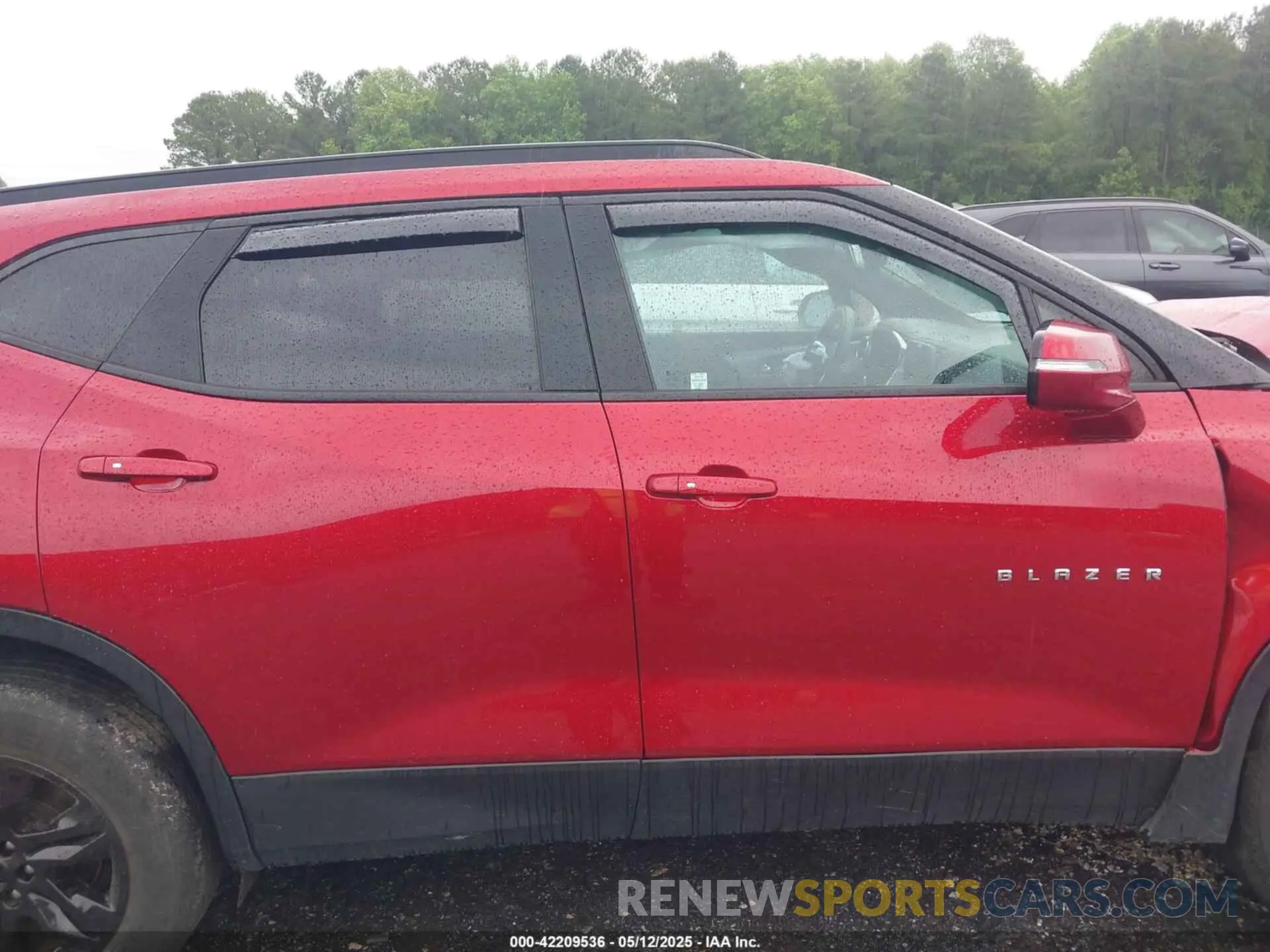 13 Photograph of a damaged car 3GNKBCRS8MS563912 CHEVROLET BLAZER 2021